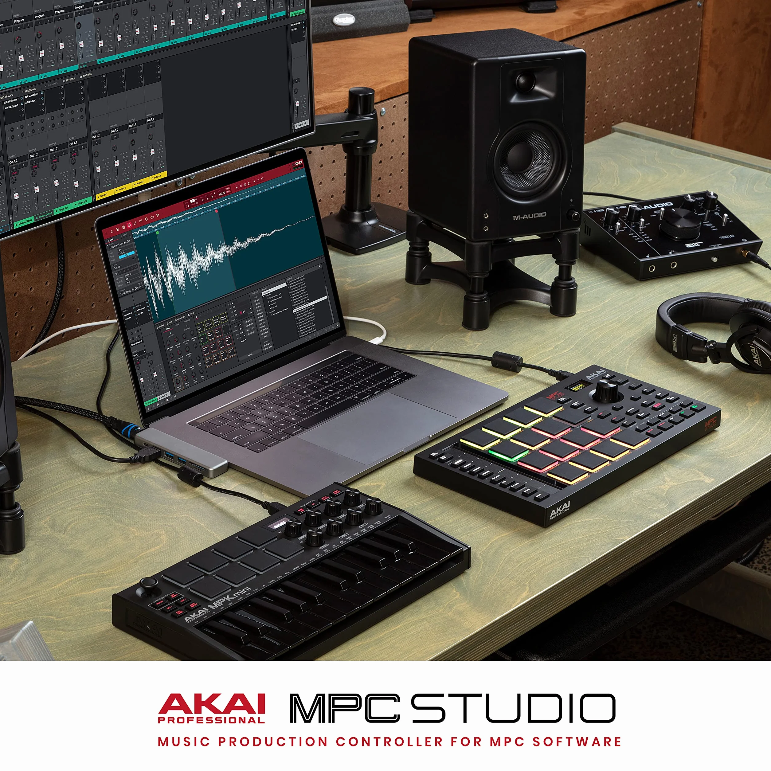 Akai Professional MPC Studio Kontroler MIDI Beat Maker 16 podkładek RGB czułych na siłę nacisku