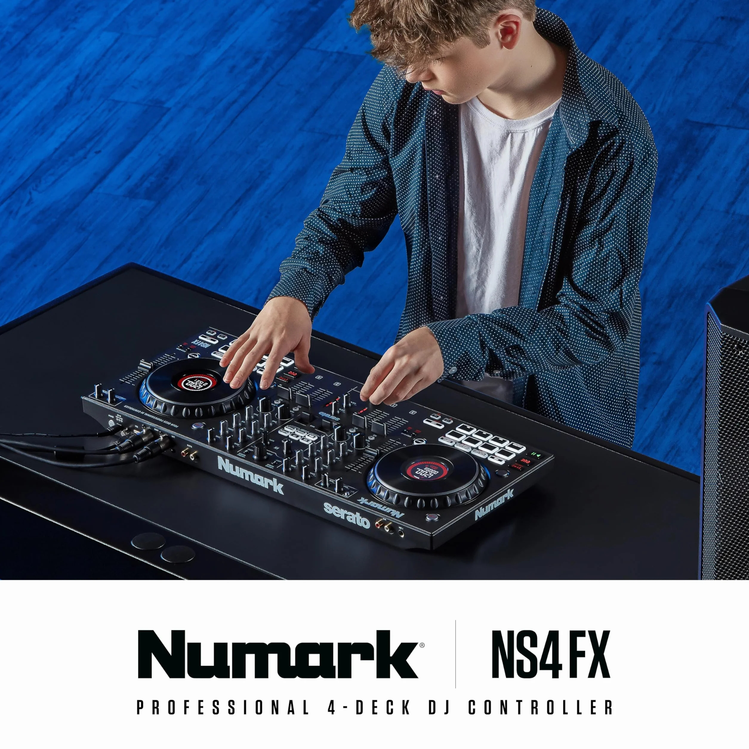 Numark NS4FX 4-Kanałowy DJ Kontroler, Dotykowe Koła Jog z Wyświetlaczem, Pady i Efekty, Wyjście Booth i Główne, w Komplecie Serato DJ Lite