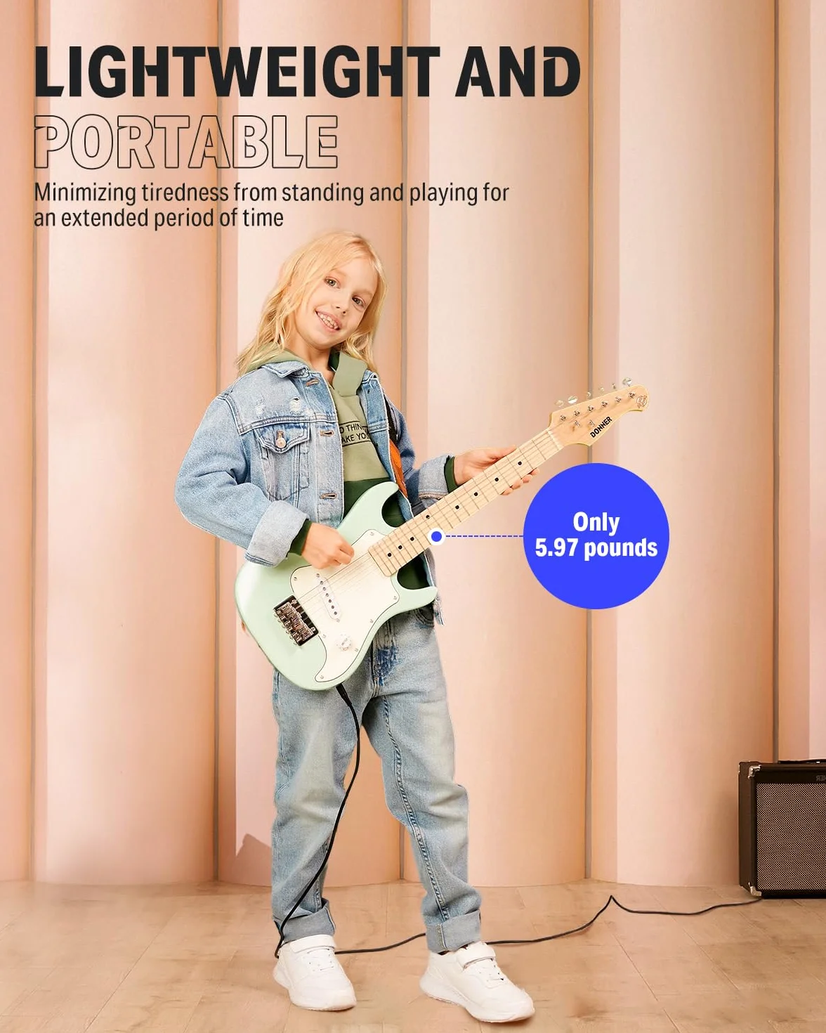 Donner 76 cm dziecięca gitara elektryczna, zestaw dla początkujących, w stylu ST, mini gitara, zestaw premium ze wzmacniaczem, tunerem, kapo, torbą, paskiem, sznurkiem, kablem (DSJ-100, miętowa