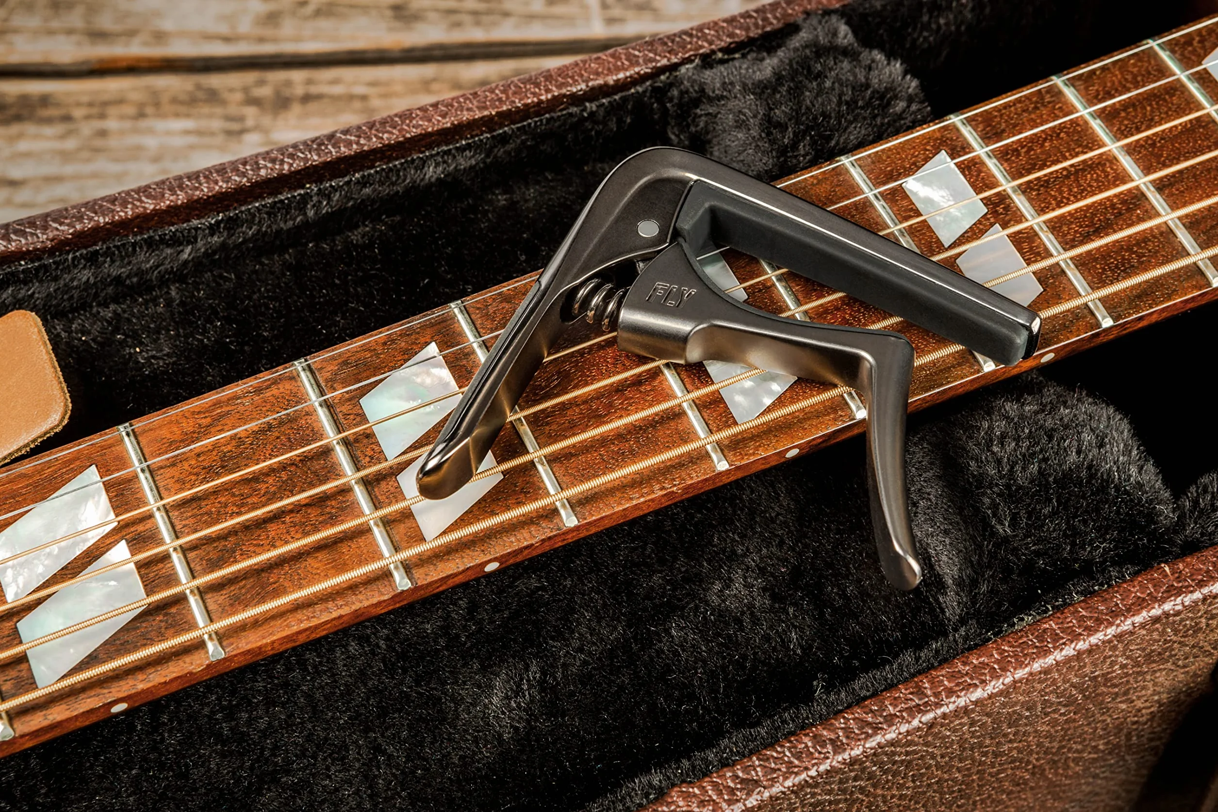Jim Dunlop 63CGM Trigger Fly Capo zakrzywiony pistolet metalowy, 68 g