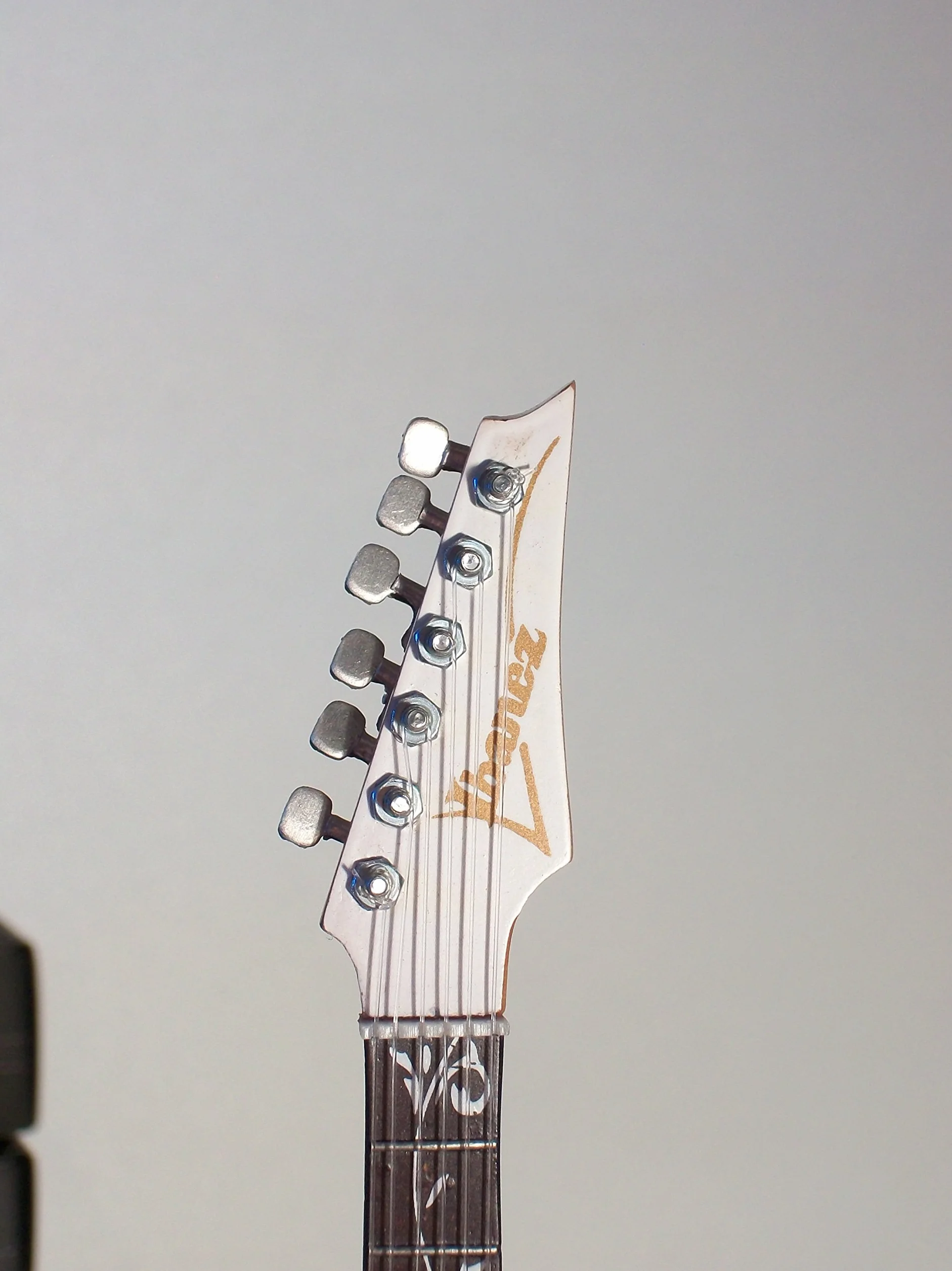 Steve Vai - Signature White Jem