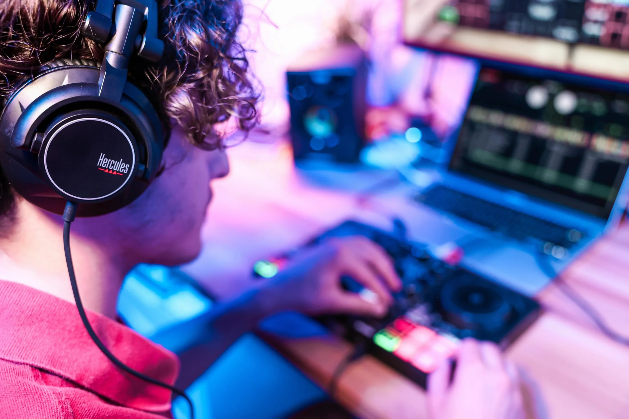 Hercules DJLearning Kit MK2 — Kompletny Zestaw do Nauki Miksowania — Obejmuje Oprogramowanie i Samouczki