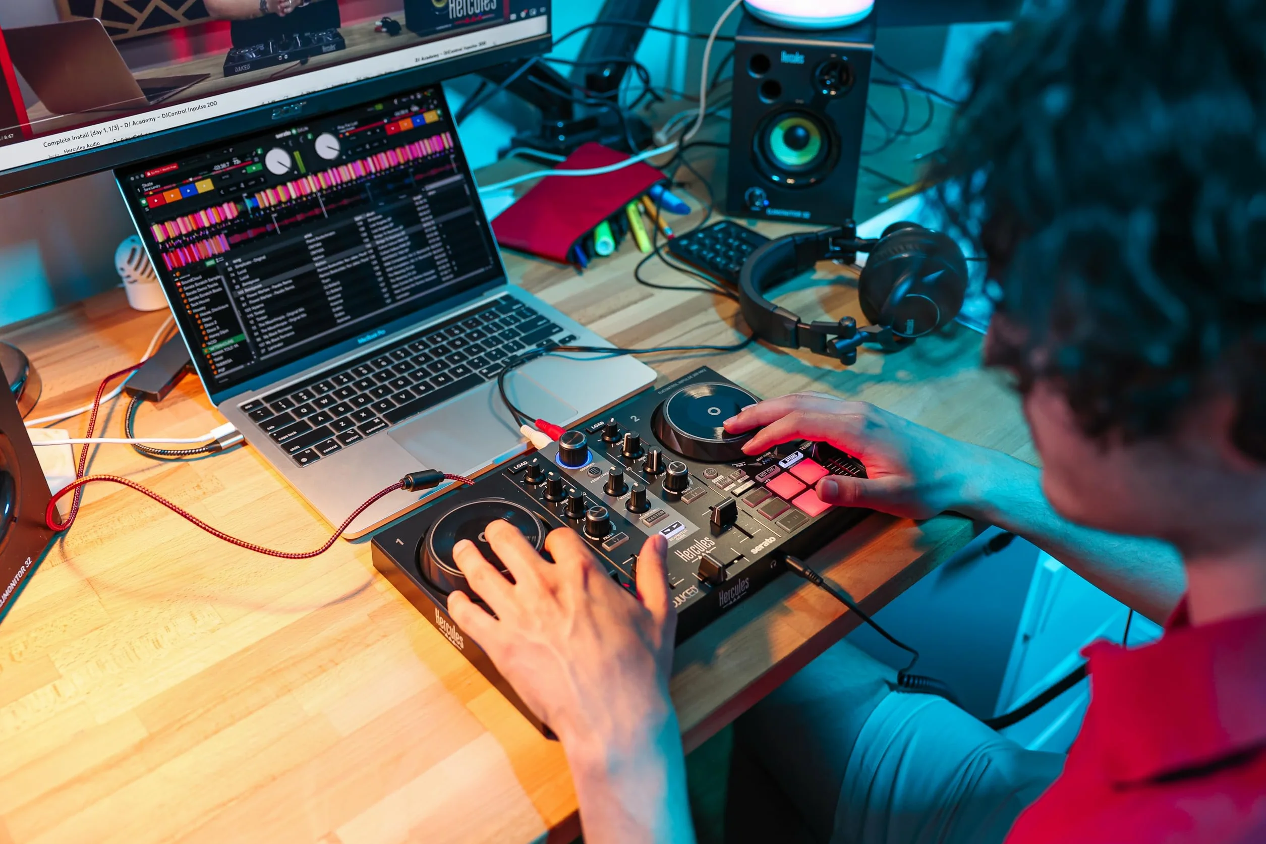 Hercules DJLearning Kit MK2 — Kompletny Zestaw do Nauki Miksowania — Obejmuje Oprogramowanie i Samouczki