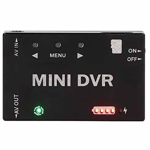 Mini DVR FPV z nagrywaniem wideo i dźwięku, przełączanie NTSC/PAL, wbudowany akumulator, obudowa z aluminium, obsługa kart do 32 GB, wymiary: 53 × 33 × 9 mm.