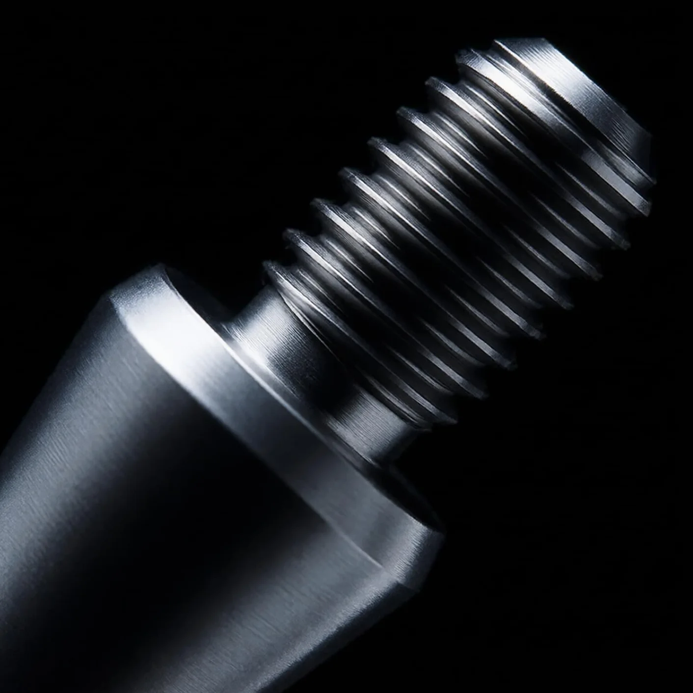 PrecisionGeek Kolce głośnikowe M6 z podkładkami izolacyjnymi 20 mm, zestaw 4 kolców + 4 podkładki, anodowane aluminium, szare, głośniki HiFi, stojaki AV, subwoofery i sprzęt audio, nóżki