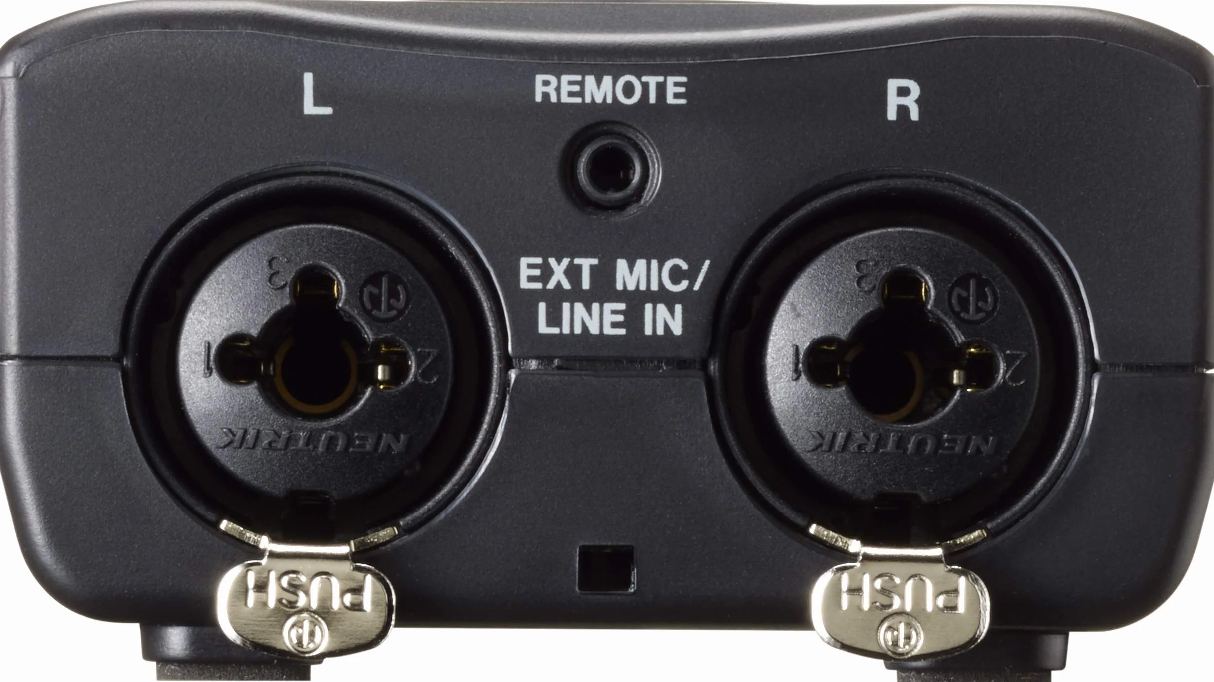 Tascam DR-40X Przenośny rejestrator dźwięku czterościeżkowy z interfejsem USB
