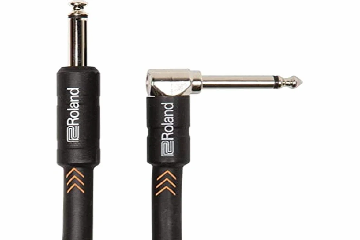 Roland Czarna seria 4,5 m kabel do instrumentów, kątowy/prosty, jack 6,3 mm - RIC-B15A, czarny