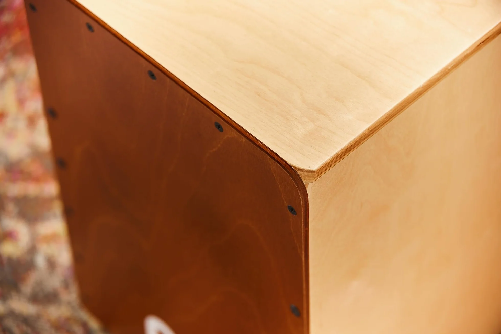 Meinl Percussion Snarecraft Cajon Instrument – Kompaktowy Cajon z Dwoma Sprężynami Werblowymi – Panel Przedni Almond Birch (SC80AB)