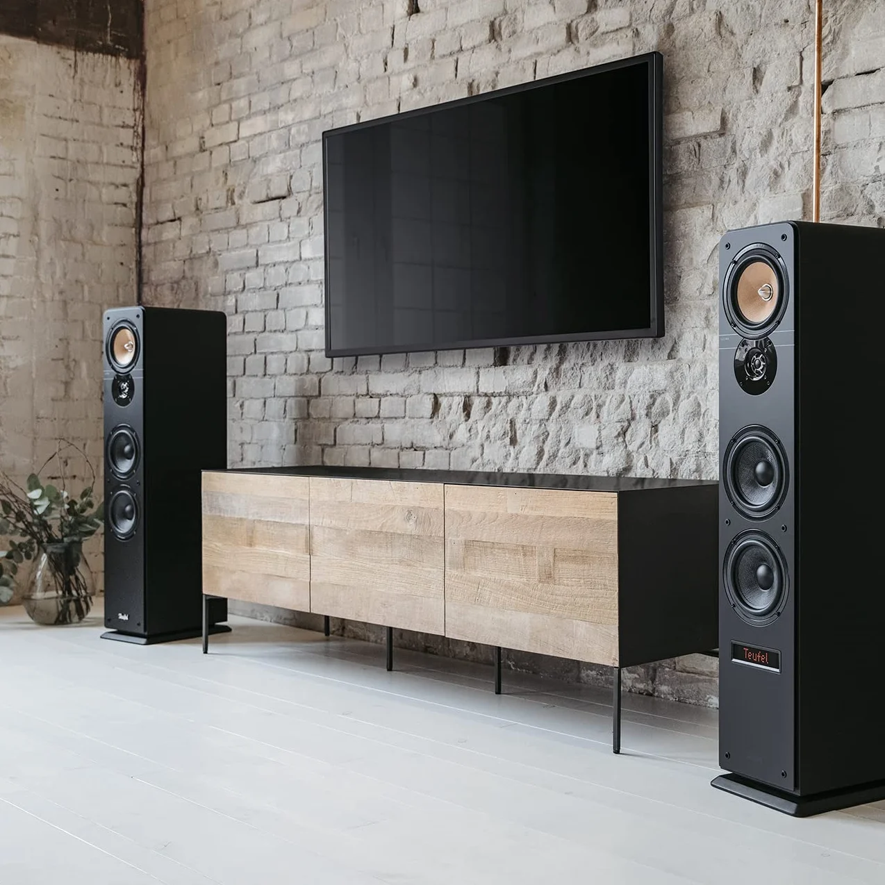 Teufel Ultima 40 AKTIV - Para 3-drożnych aktywnych głośników, Bluetooth aptX, Dolby Audio, HDMI Arc, Option Surround, 260W, Bass-Reflex, wbudowany wzmacniacz - Czarny