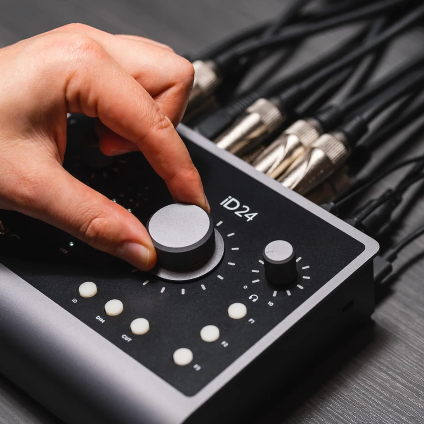 Audient iD24 10in | 14out Audio Interface - Interfejs USB