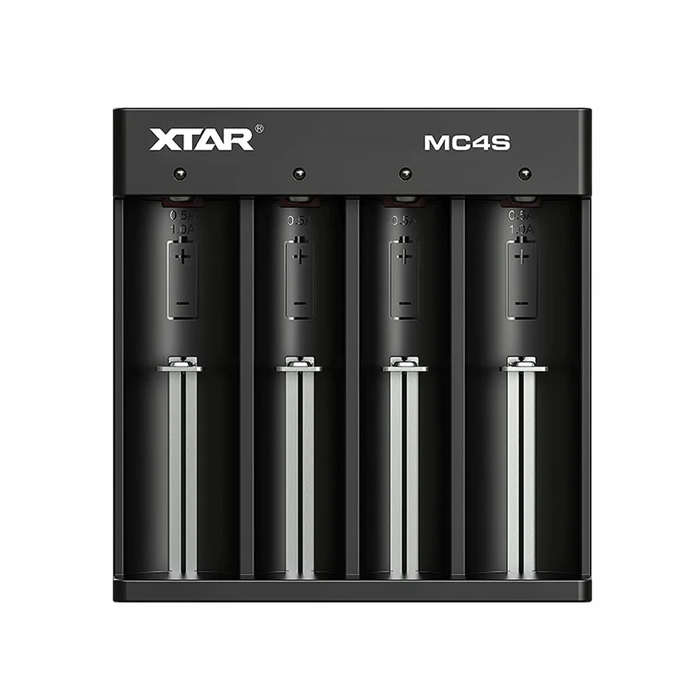 XTAR MC4S - profesjonalna ładowarka do akumulatorów litowo-jonowych i NiMh, głębokie rozładowanie i reaktywacja komórek 0 V, 4 ogniwa, model MC4S