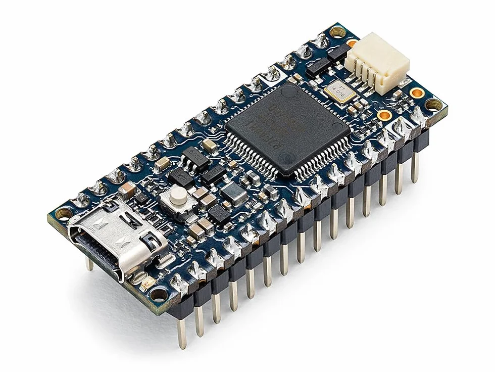 Arduino Nano R4 z Headers [ABX00143] – Kompaktowa Płytka z Mikrokontrolerem Renesas RA4M1, Przylutowane Piny do Breadboardu, Złącze Qwiic, Programowalna Dioda RGB, Kompatybilna z Arduino IDE