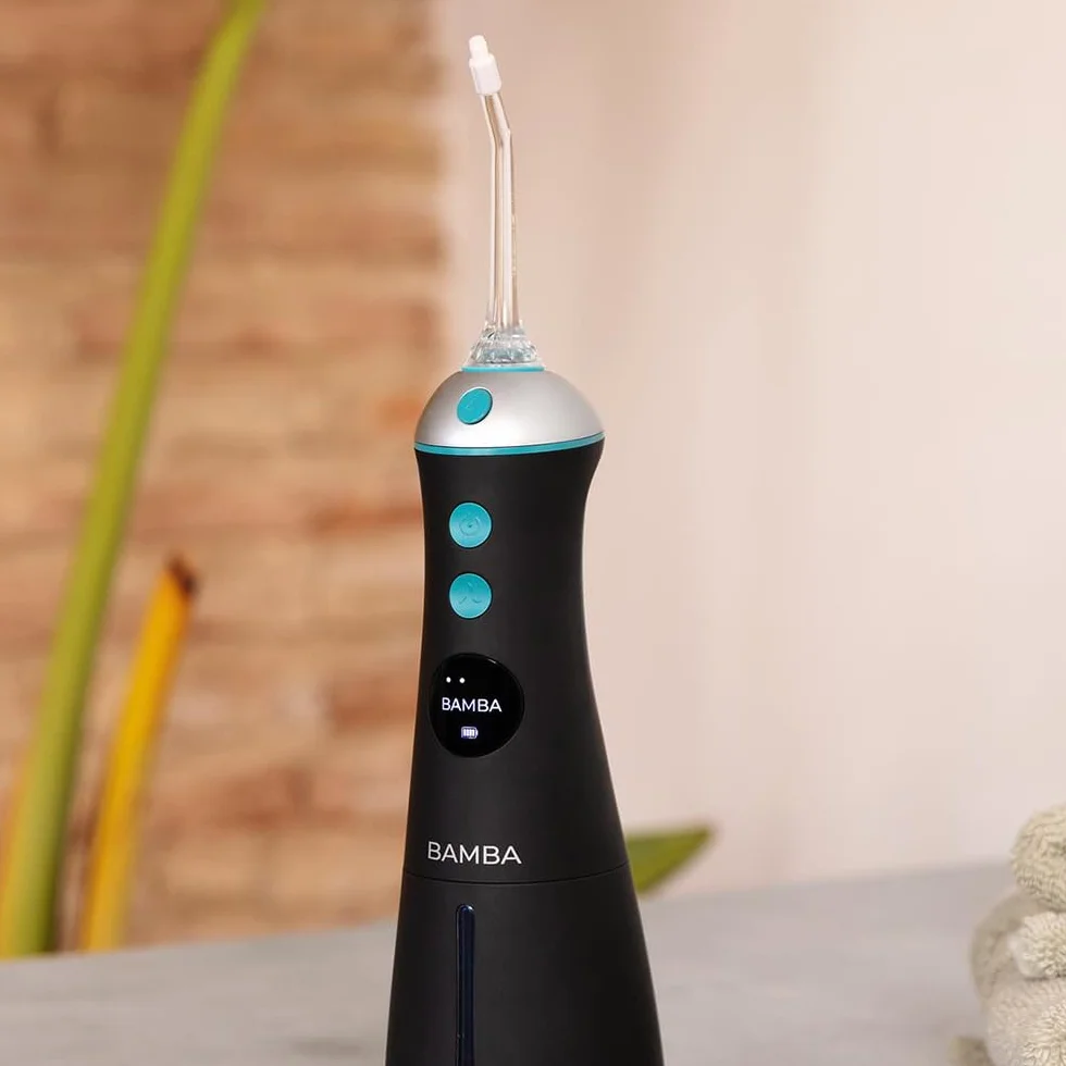 Cecotec ToothCare 1100 Jet Clean Liberty Kompaktowy i lekki irygator do zębów z 6 trybami, 8 ustawień ciśnienia, pojemność 280 ml, IPX7, w zestawie 8 dysz, ładowanie USB