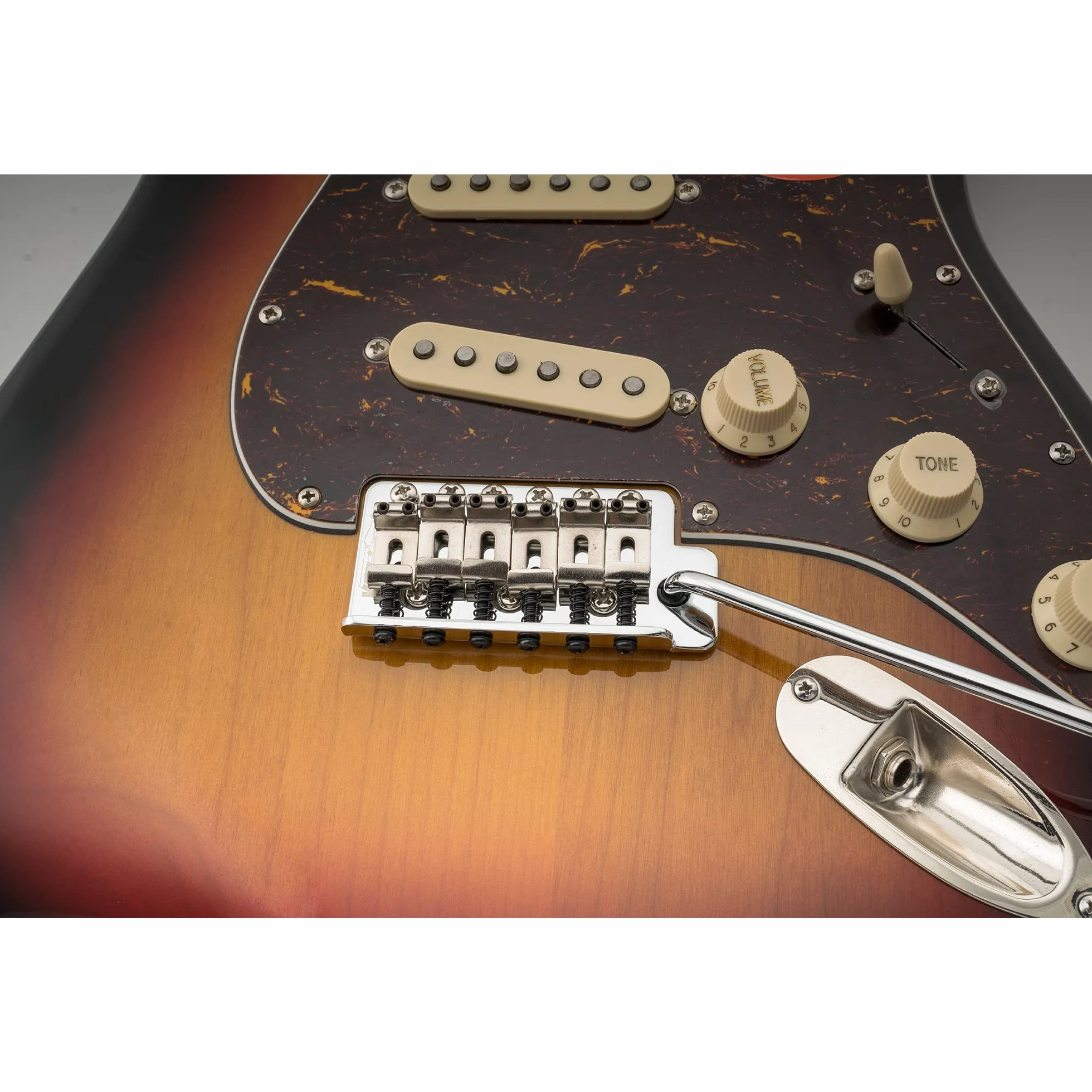 Musiclily Wilkinson WOV01 52,5 mm (2-1/16") Vintage Tremolo Bridge 6-rzędowy do gitary elektrycznej Squier/Mexico Fender Strat, chrom