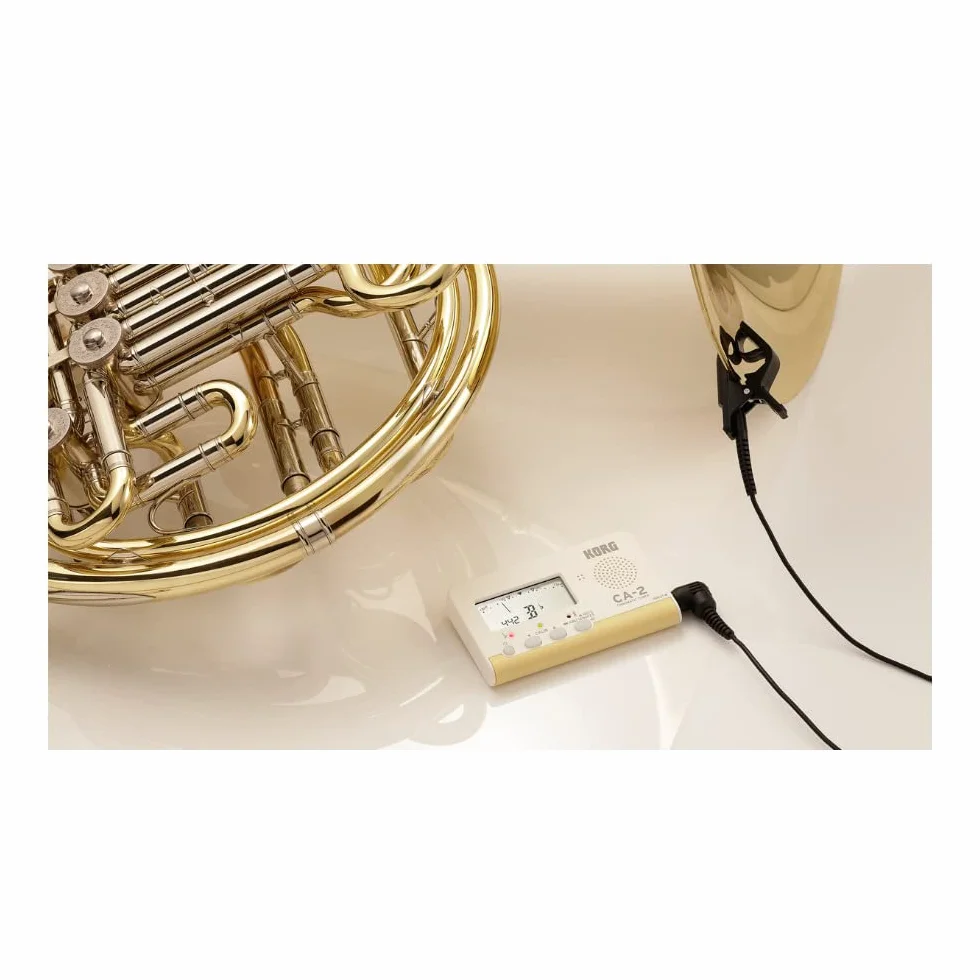 KORG CA-2 chromatyczny cyfrowy tuner do instrumentów strunnych biały