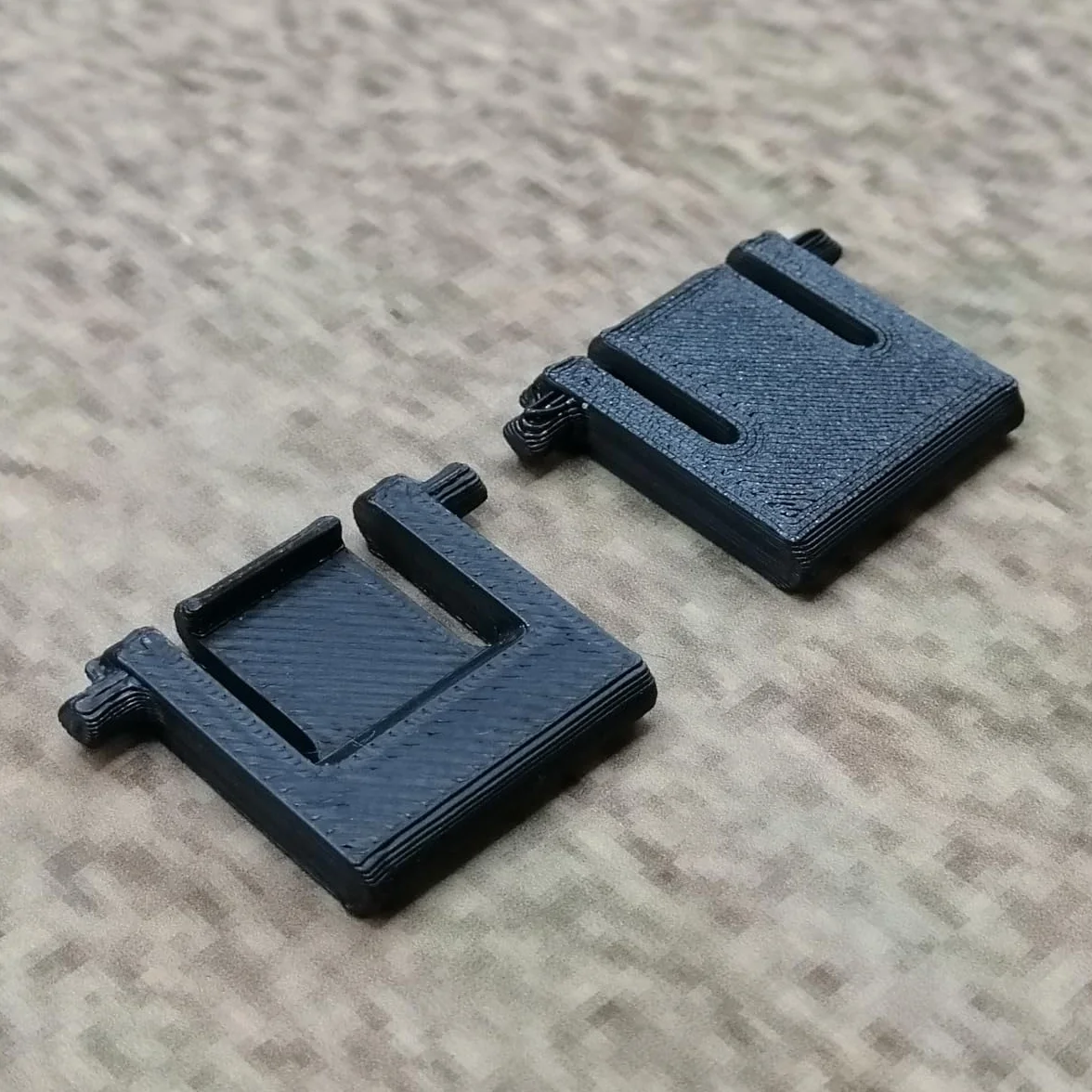 1 para (2 szt.) zapasowe nóżki do klawiatury, czarne, kompatybilne z Sharkoon PureWriter RGB, część zamienna, stojak na klawiaturę, nóżki, keyboard