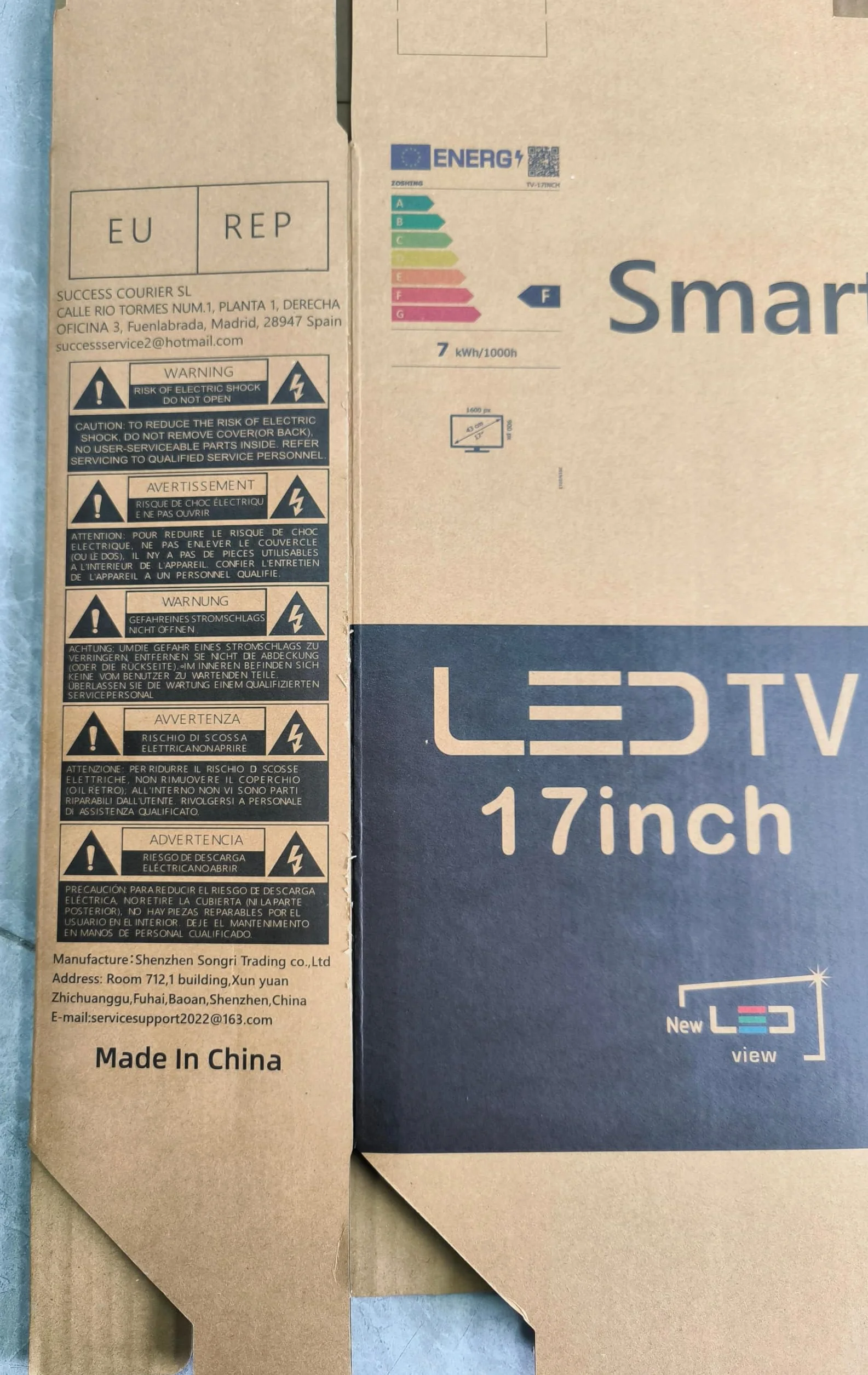 KCR Smart TV, 17-calowy LED, cyfrowy DVB-T2, przenośny telewizor Freeview, gniazdo USB, wyjście słuchawkowe, pilot zdalnego sterowania koncentryczny, wejście AV, wejście HDMI, czarny