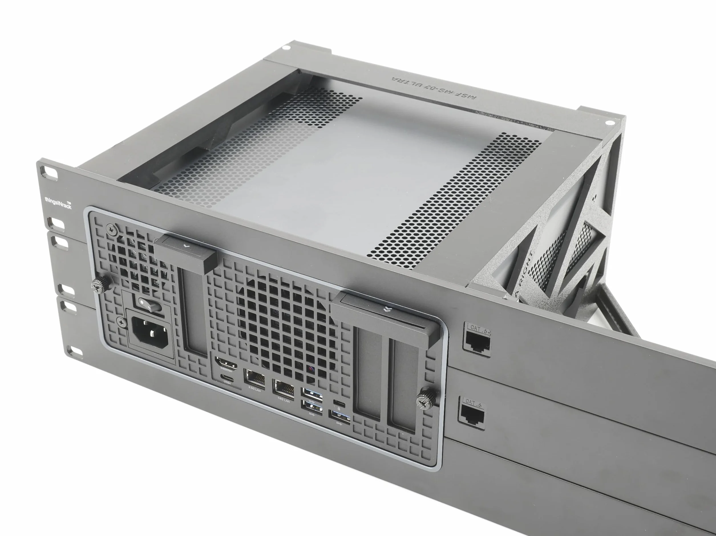 Uchwyt do miniSforum MS-02 Ultra z 2 kluczami RJ45 48.3 cm wysokość 3U - dobry przepływ powietrza