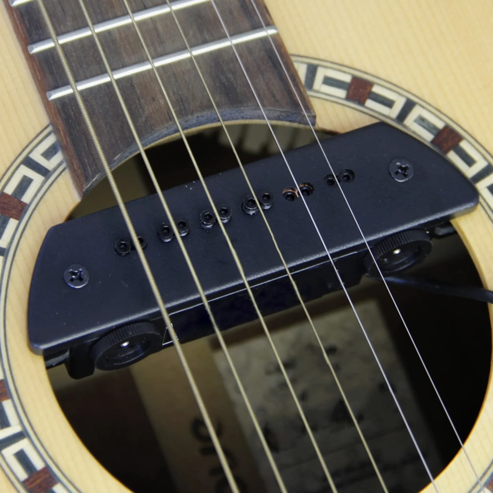 Guitar Soundhole Pickup System Przedwzmacniacza Gitarowego Podwójny System Przetworników Cewka Z Mikrofonem Uchwyt Na Gitarę Wymiana przetwornika gitary