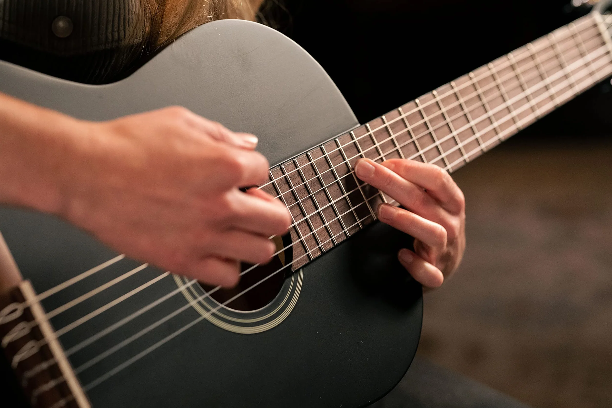 Ortega Guitars Gitara Klasyczna Czarna Rozmiar 4/4 - Seria Student - katalpa/świerk (RST5MBK)