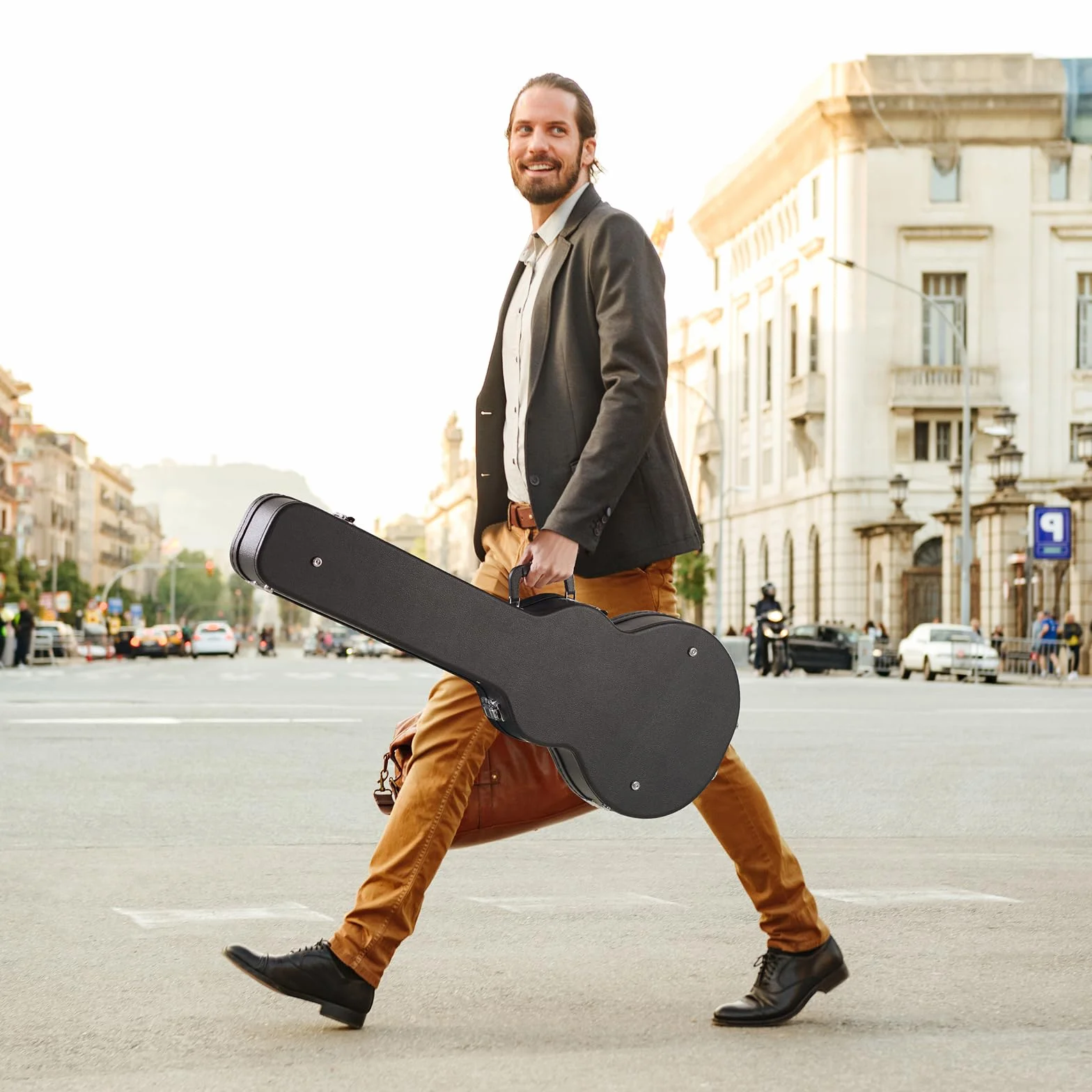 VEVOR Twardy futerał na gitarę elektryczną 1050 mm z zamkiem na klucz, uchwyt, wypełnienie PCW, miękka podszewka, wodoodporne do gitar elektrycznych 39 cali, 99 cm, czarne
