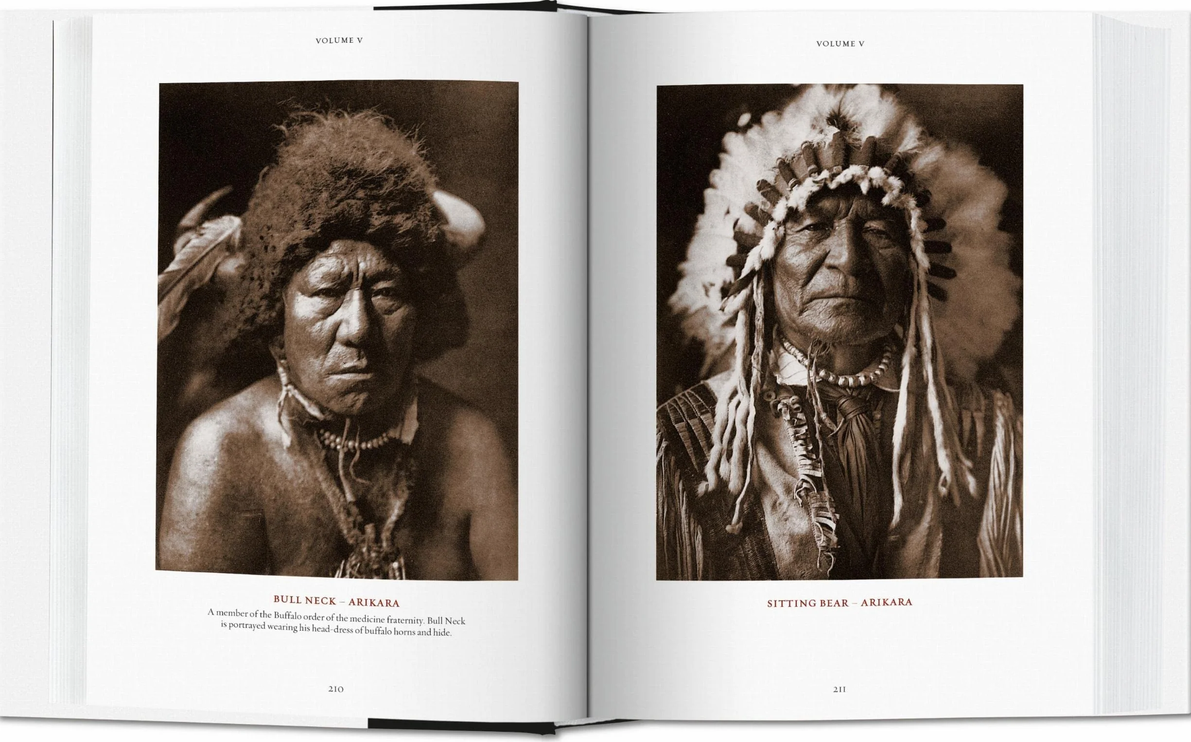 The North American Indian. the Complete Portfolios