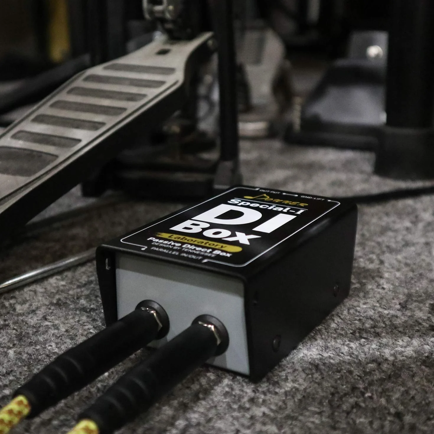 Donner Pasywny DI-Box Special-I Professional High-Performance Jednostka Eliminator szumu 1/4" Instrument Direct Box do zrównoważonego i niezrównoważonego XLR