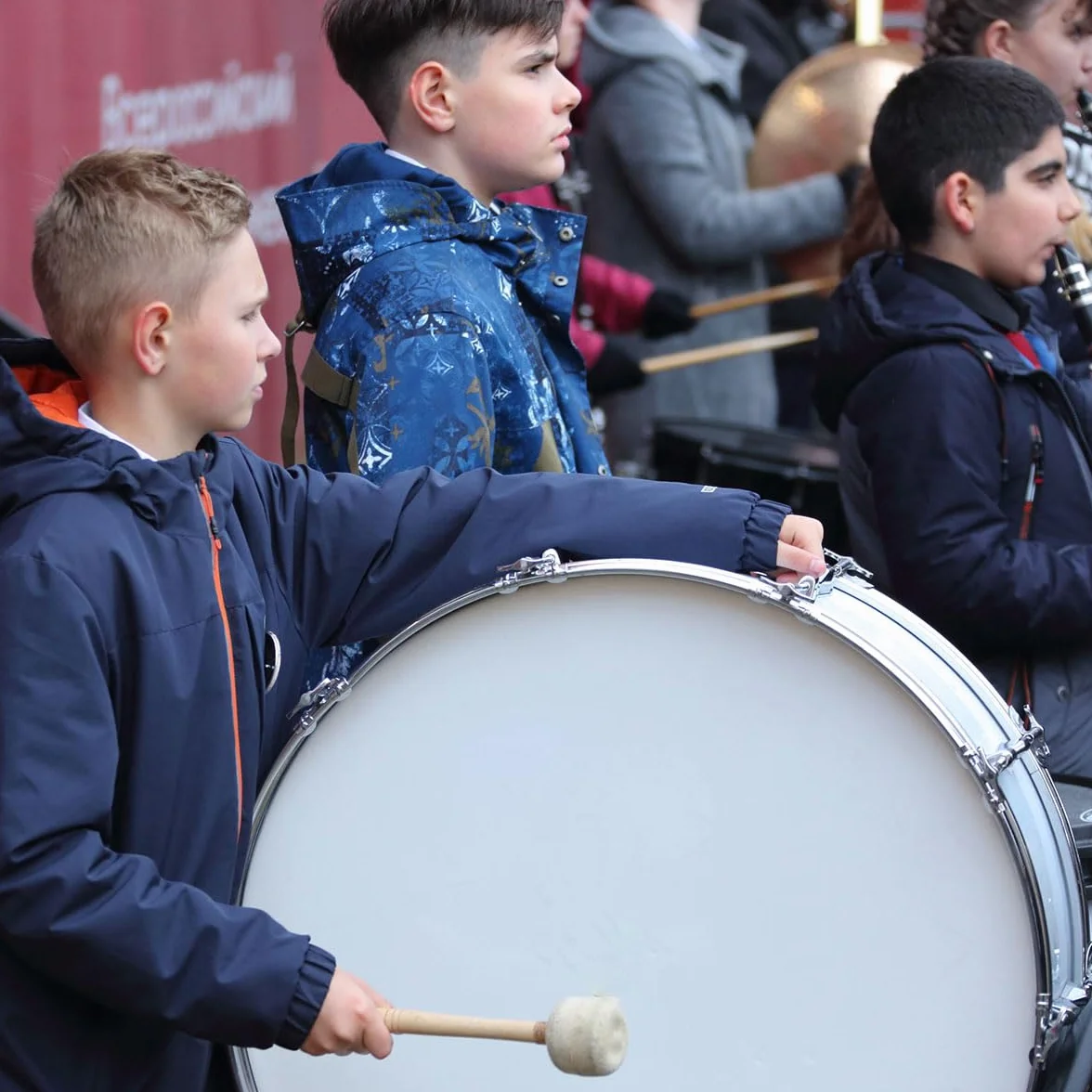 Bęben bębnowy, pałeczka bębnowa, pałeczka z drewna, pałeczka filcowa, pałeczka do bębna marszowego, do instrumentów perkusyjnych, pałeczki do perkusji