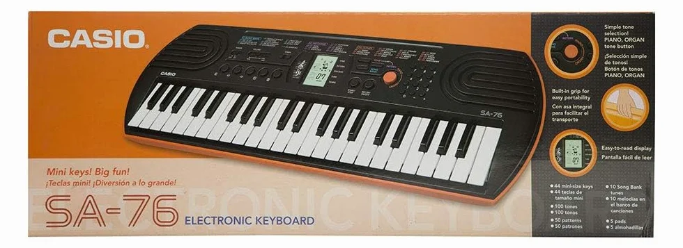 Casio SA-76 mini keyboard z 44 przyciskami, czarno-pomarańczowy