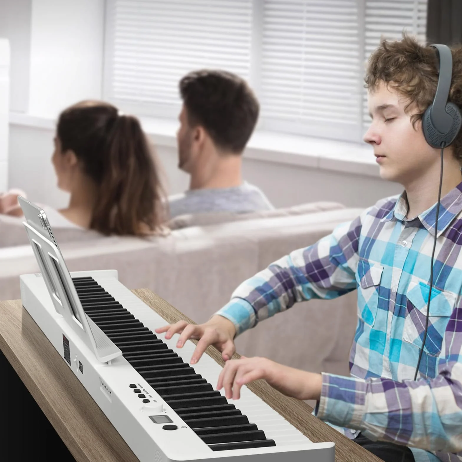 VEVOR 88 składanych klawiszy klawiatury fortepianu, Bluetooth i MIDI, cyfrowe pianino z pedałem Sustain wrażliwe na dotyk przyciski torby, ładowalna dla początkujących nastolatków dorosłych, biały