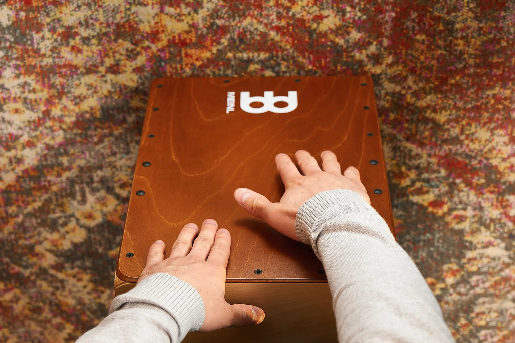 Meinl Percussion Snarecraft Cajon Instrument – Kompaktowy Cajon z Dwoma Sprężynami Werblowymi – Panel Przedni Almond Birch (SC80AB)