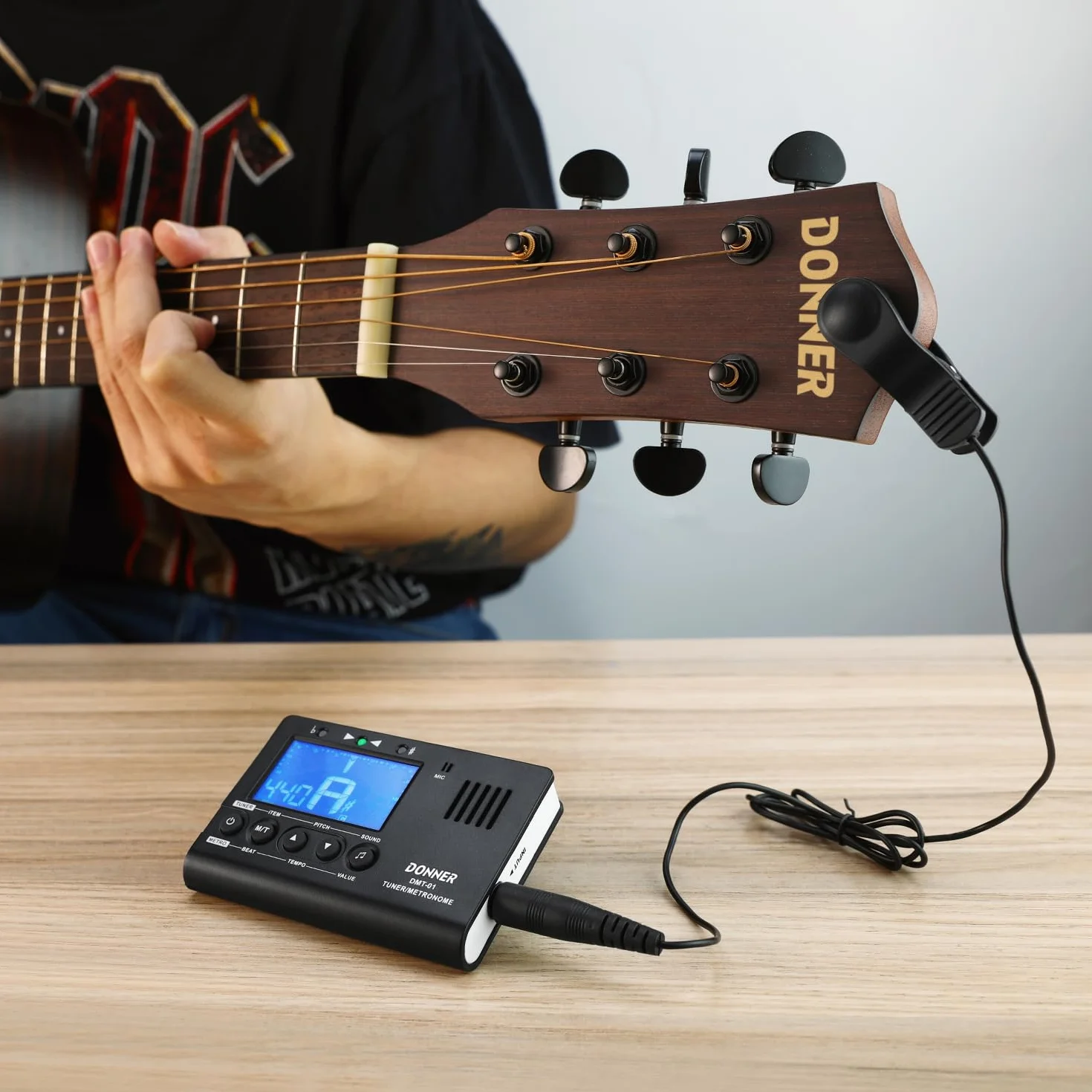 Donner Tuner metronomowy do wszystkich instrumentów, gitara, bas, skrzypce, ukulele, trąbka, chromatyczny, klarnet, flet, cyfrowy metronom 3 w 1, z tunerem/metronomem/generatorem tonów, DMT-01