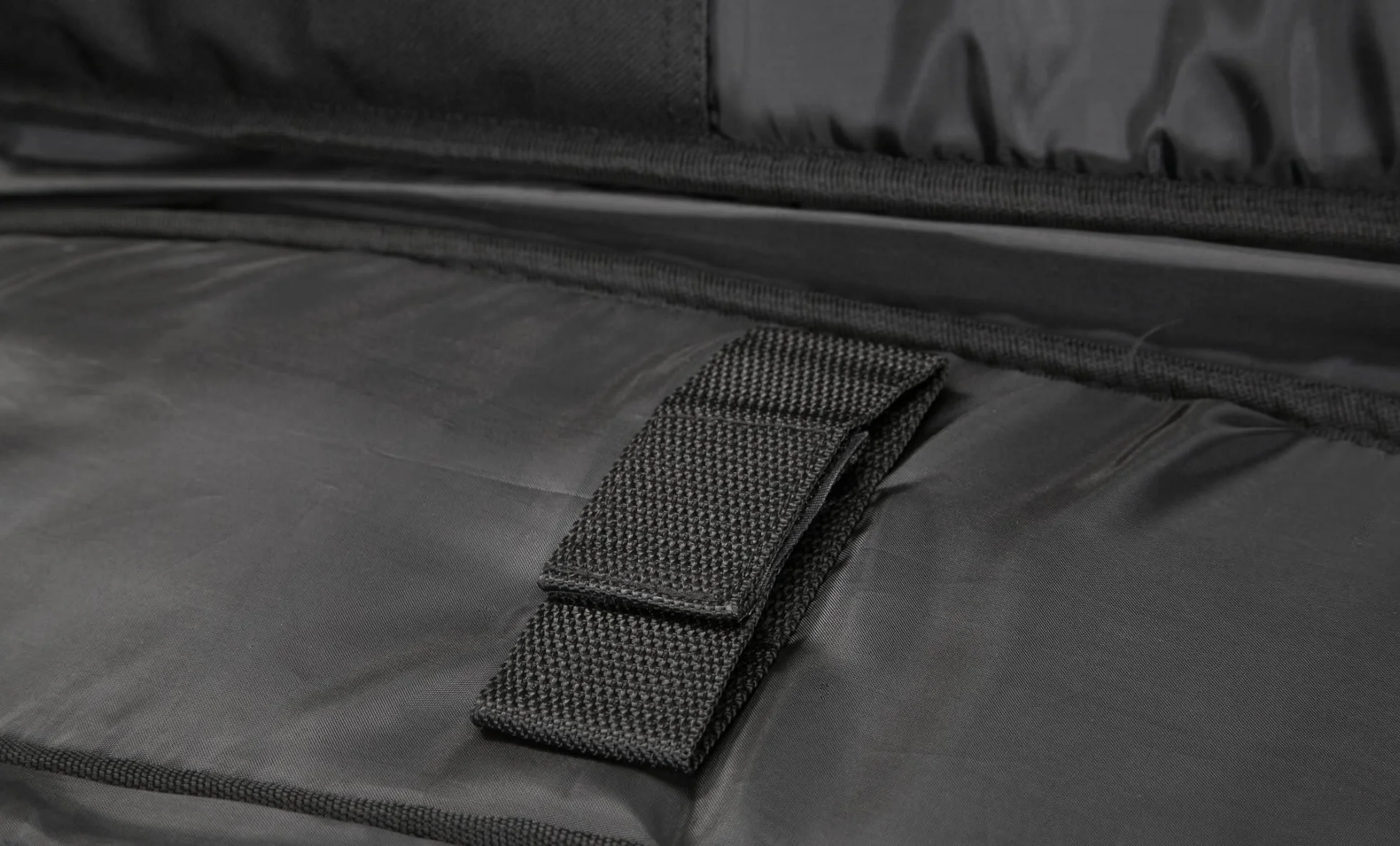 ROCKTILE Torba na gitarę elektryczną (Gigbag na gitarę elektryczną, wyściełana z zestawem plecakowym, duża kieszeń zewnętrzna), czarna