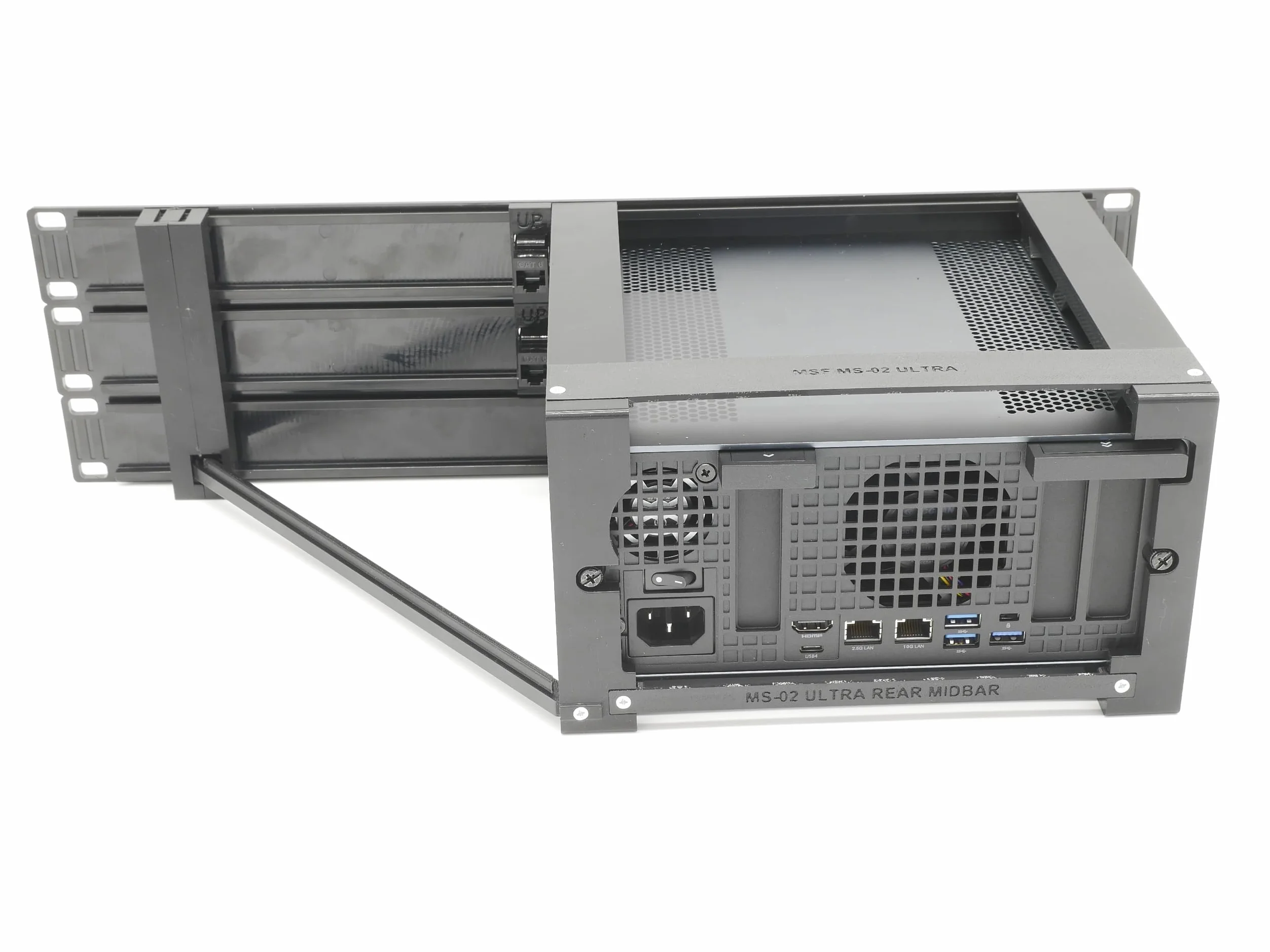 Uchwyt do miniSforum MS-02 Ultra z 2 kluczami RJ45 48.3 cm wysokość 3U - dobry przepływ powietrza