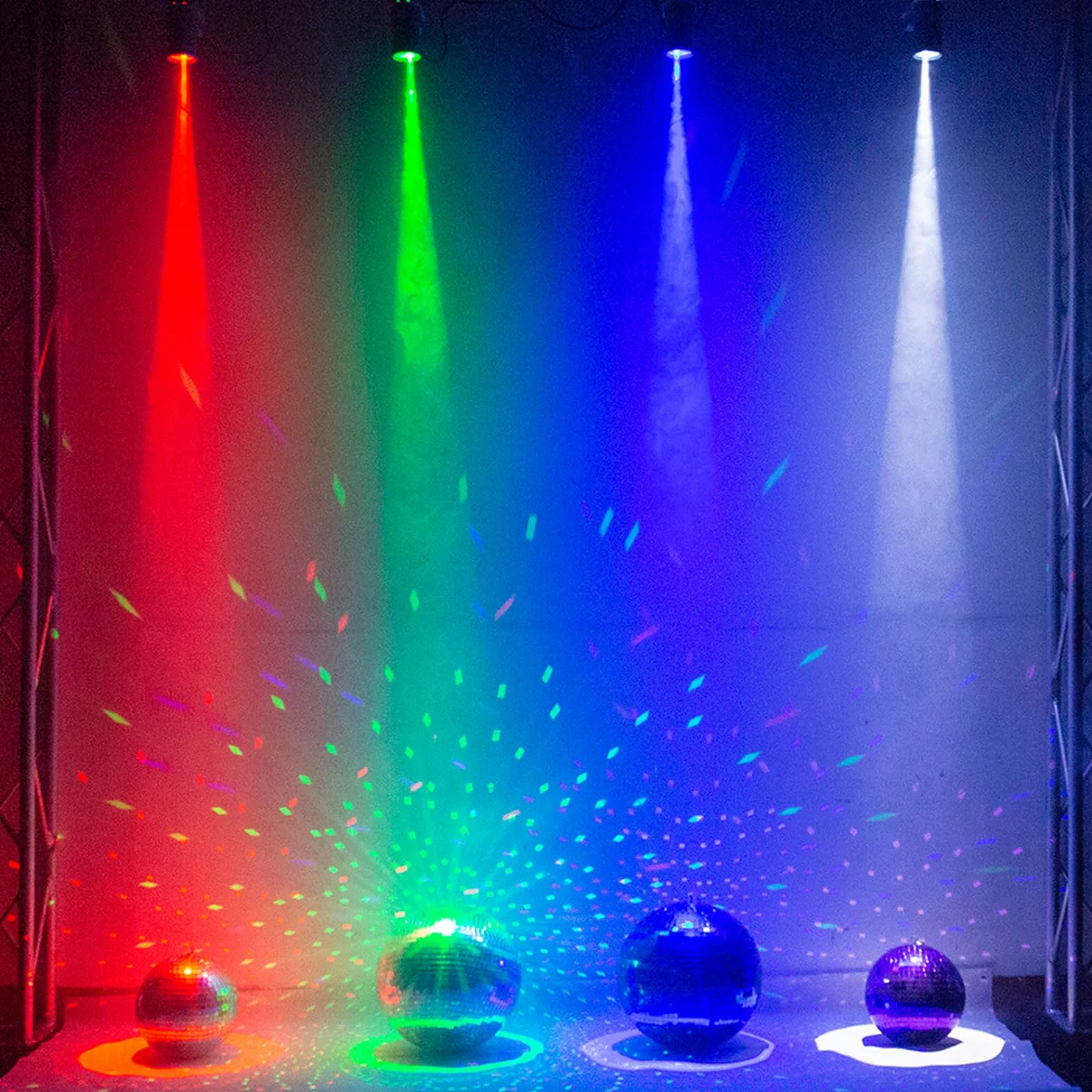 Reflektor punktowy LED 12 W do lustra