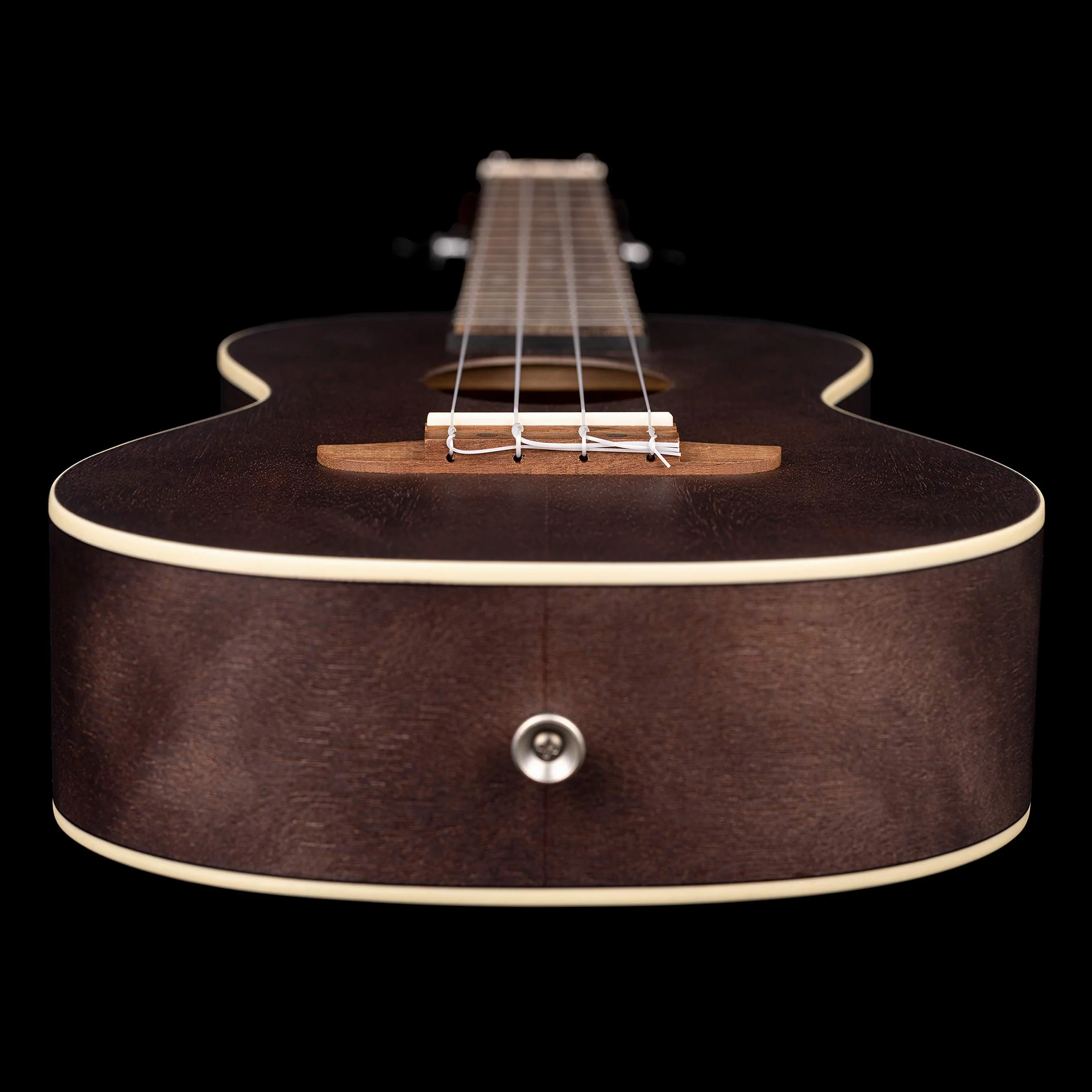 Ortega Guitars Akustyczne Ukulele Koncertowe Seria Earth Okoume Czarny