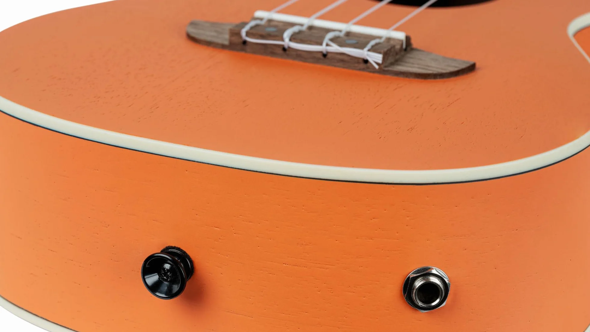 Ortega Guitars Elektro-akustyczne Ukulele Koncertowe – Seria Custom Built Edycja Halloween – Okoume, Kolor Pomarańczowy (RUHWCE)