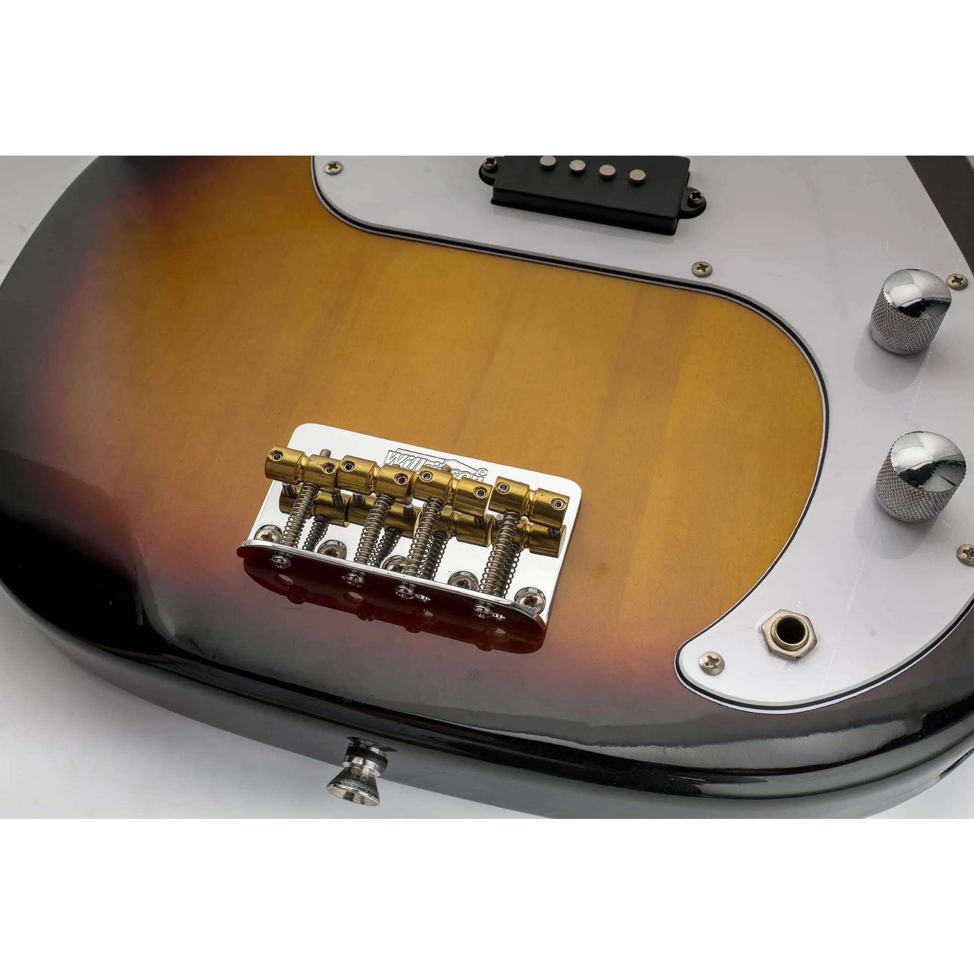 Wilkinson WBBC Vintage 4-strunowy mostek basowy mosiężne siodełka do Fender Jazz Precision Bass, chrom