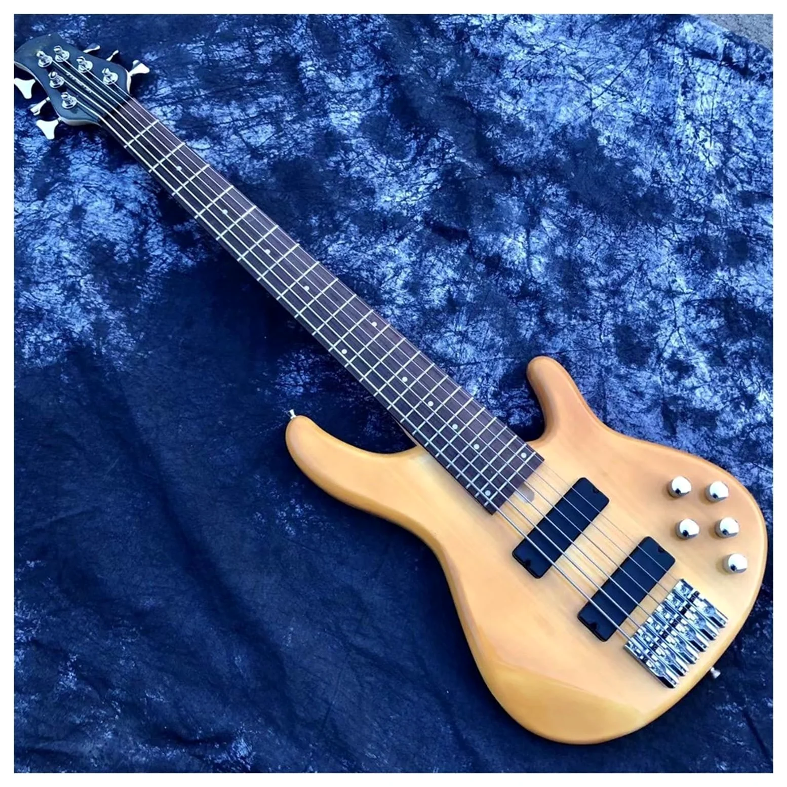 Gitara Elektryczna Zestaw Oryginalny Kolor Drewna Sześciowirnikowy Wzmacniacz Basowy Obwód Aktywny Przetwornik Dedykowany Do Wydajności(Black)