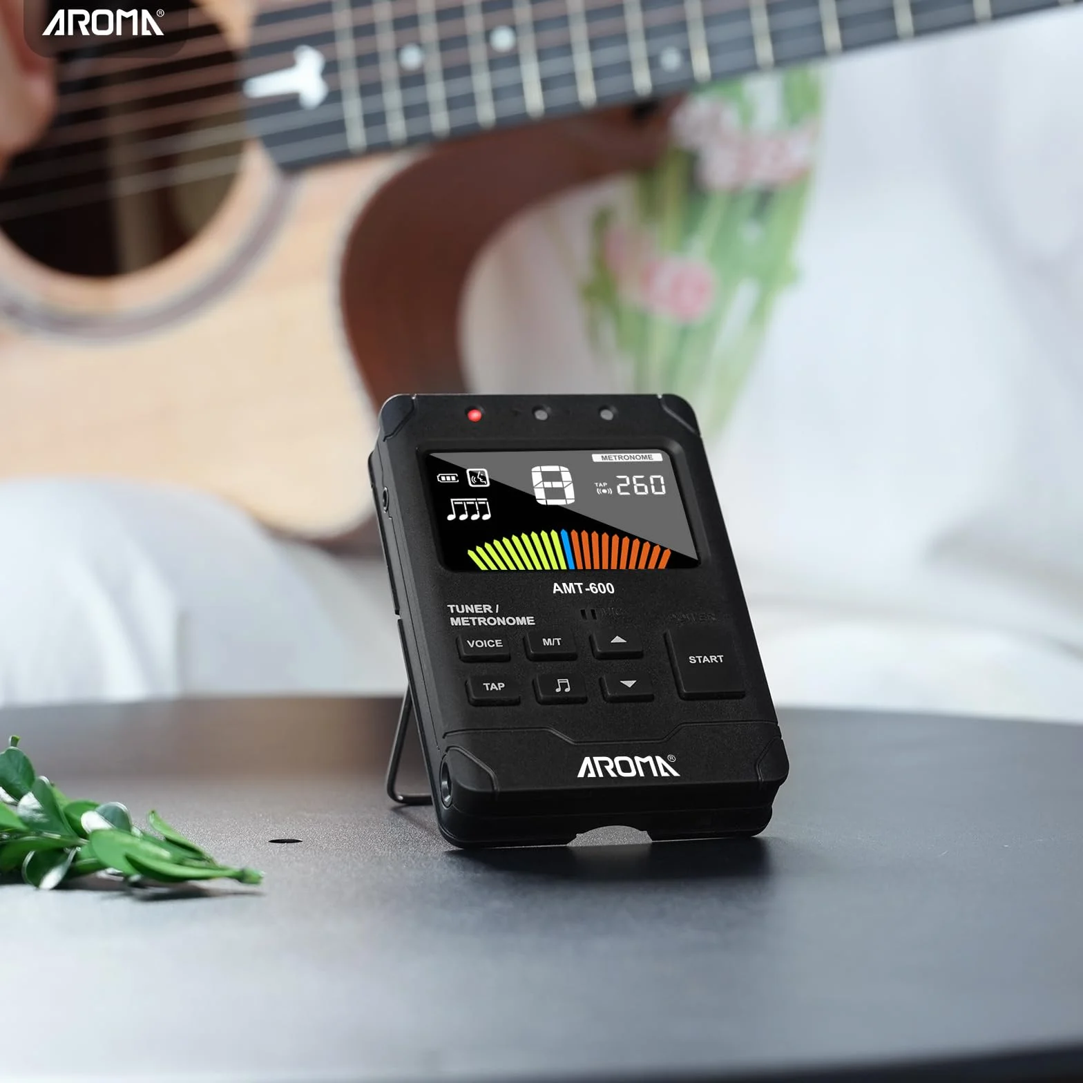 Aroma Cyfrowy Metronom Stroik 3 w 1 z Funkcją Ładowania Zliczanie Wokalne, Szybkie i Dokładne Strojenie, Generator Tonów, Tuner do Gitary, Pianina, Saksofonu i Wszystkich Instrumentów