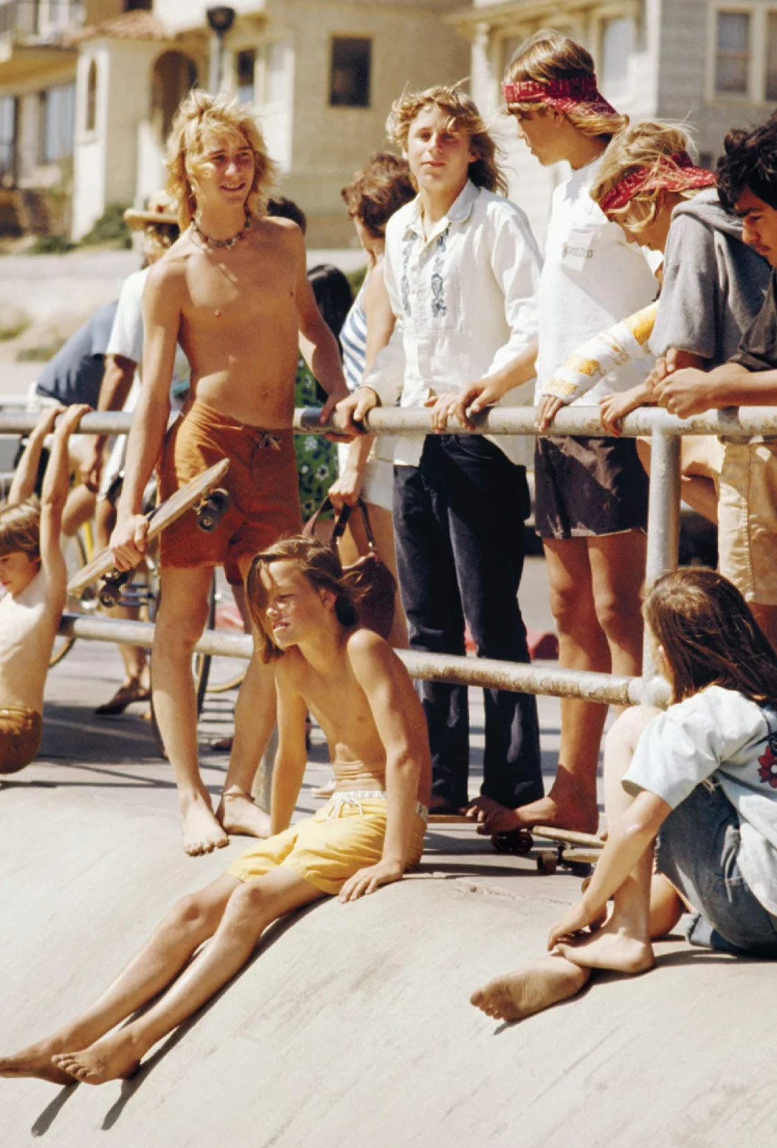 Sun skate seventies 100 postcards: – Box of Collectible Postcards Featuring Lifestyle Photography from the Seventies, Great Gift for Fans of Vintage Photography, Fashion, and Skateboarding