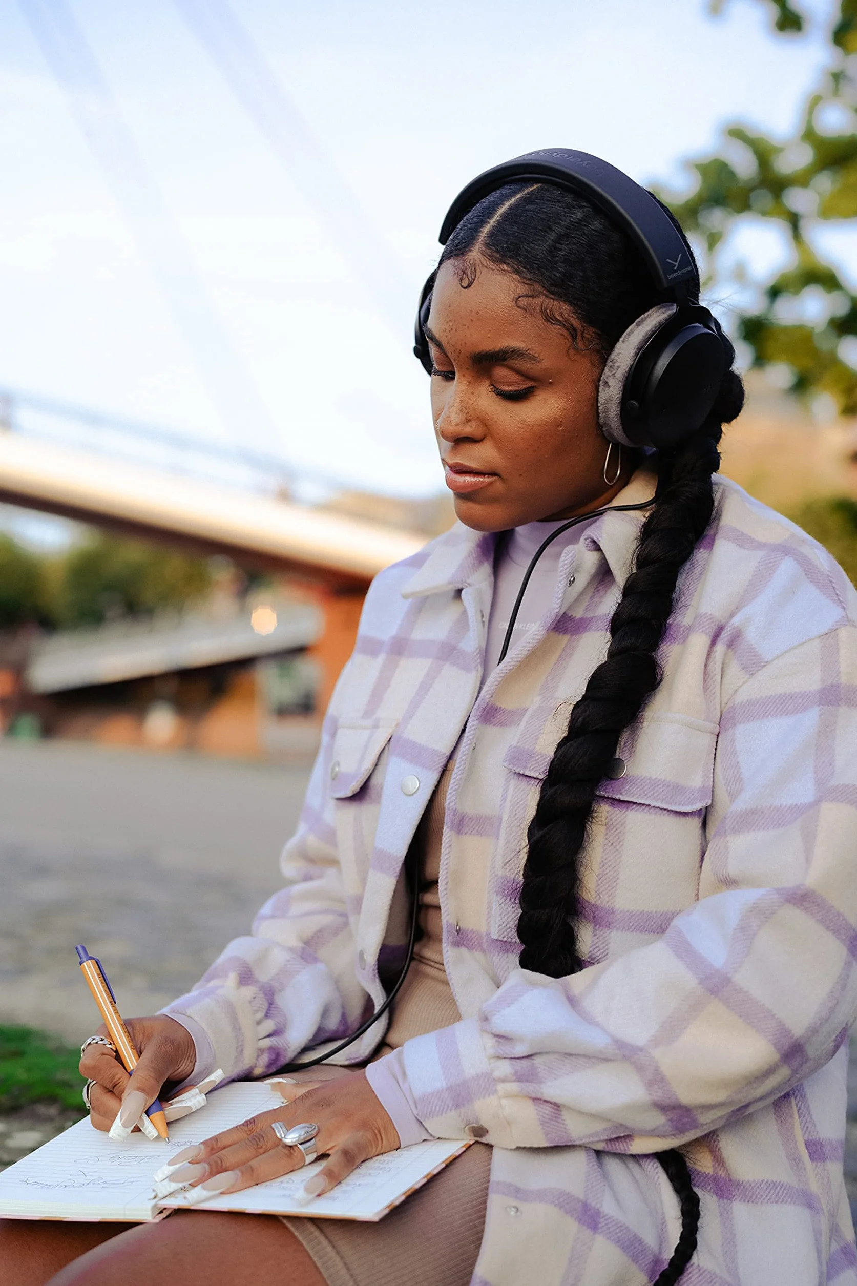 beyerdynamic DT 700 PRO X Słuchawki studyjne z przetwornikami STELLAR.45 do nagrywania, monitorowania i miksowania na wszystkich urządzeniach odtwarzających (zamknięte)