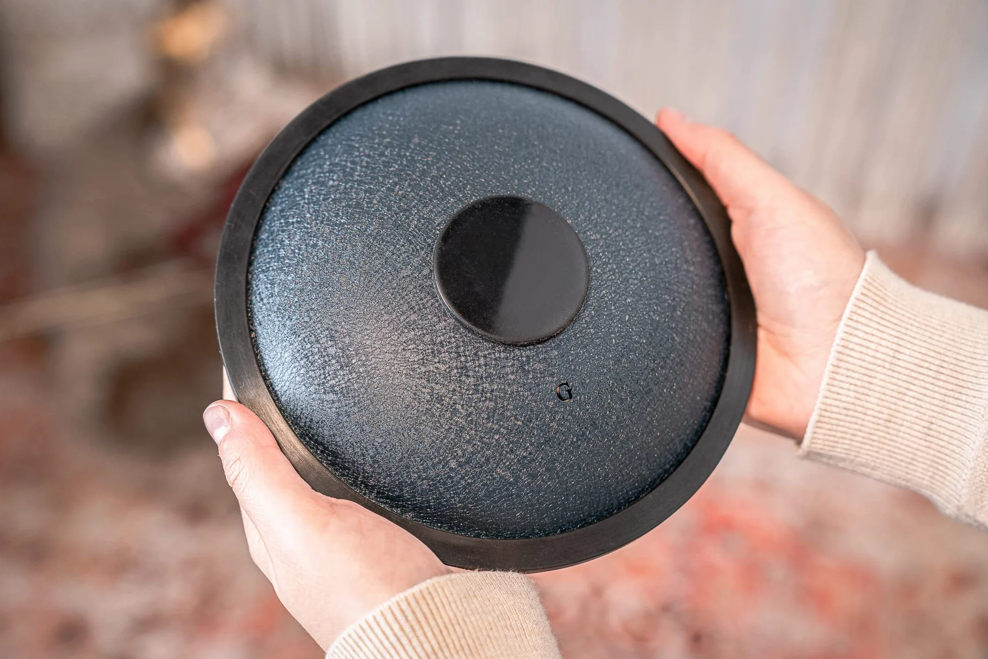 Sonic Energy Steel Tongue Drum – Mały 7-calowy Bęben w Tonacji G-moll – Instrument ze Stali Nierdzewnej do Medytacji, Jogi, Dla Dzieci – w Zestawie z Pałeczkami i Woreczkiem (SSTD2NB)