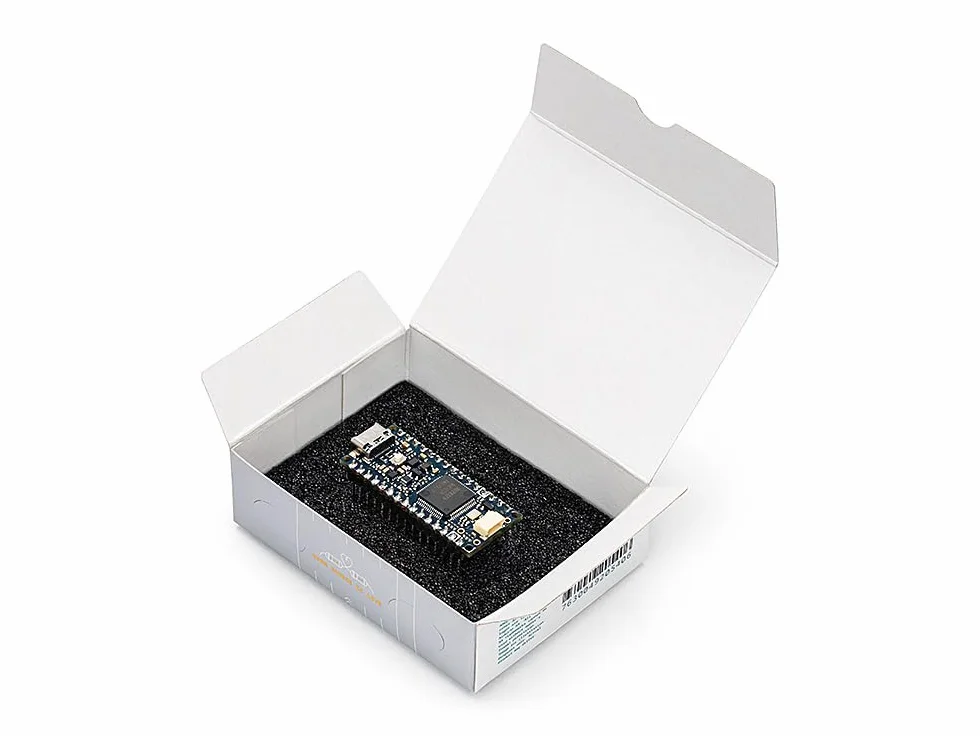 Arduino Nano R4 z Headers [ABX00143] – Kompaktowa Płytka z Mikrokontrolerem Renesas RA4M1, Przylutowane Piny do Breadboardu, Złącze Qwiic, Programowalna Dioda RGB, Kompatybilna z Arduino IDE