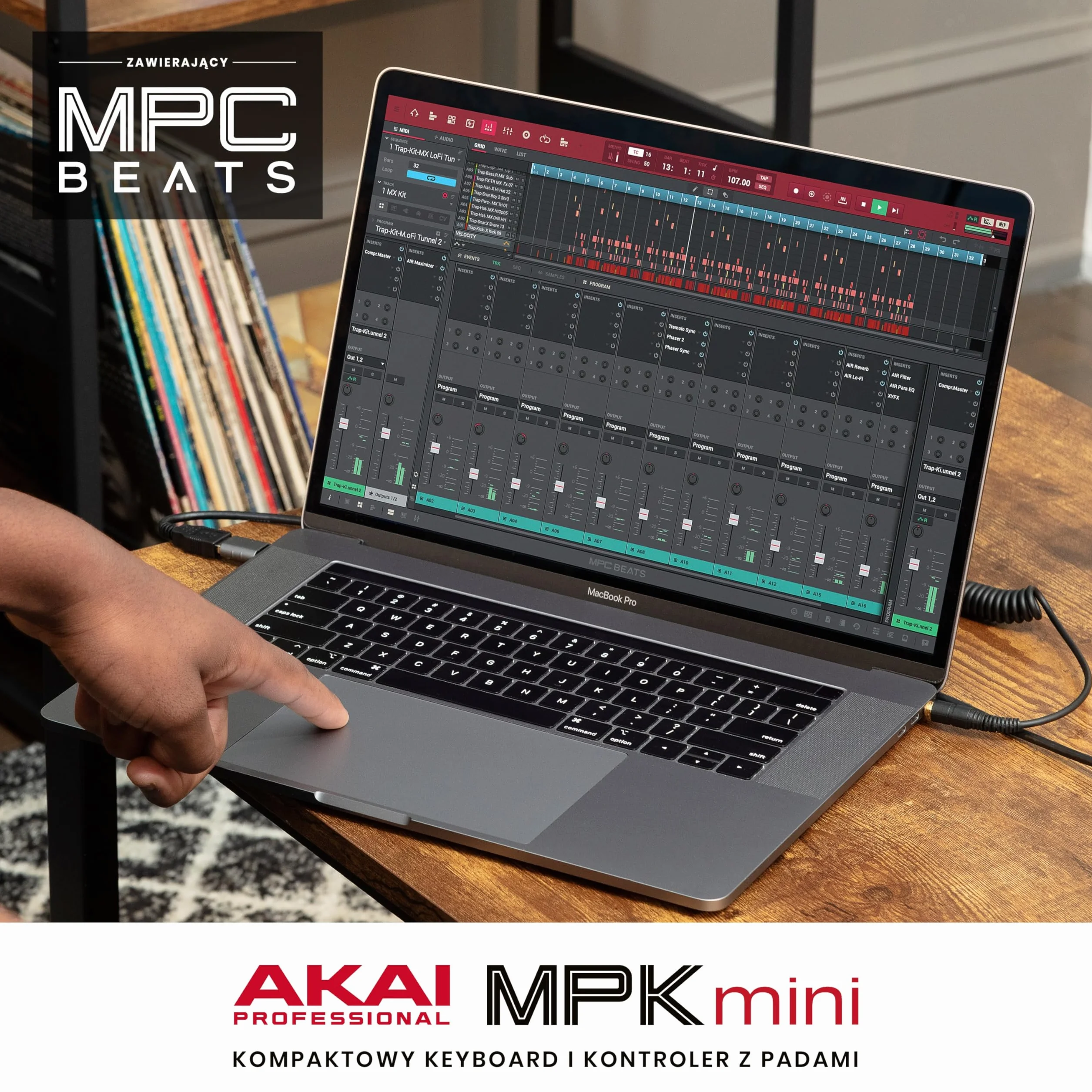 Akai Professional MPK Mini MK3 25-klawiszowa klawiatura sterująca USB MIDI z 8 podświetlanymi padami, 8 pokrętłami, programem do produkcji muzyki, pakiet Native Instruments (integracja NKS), Czarna