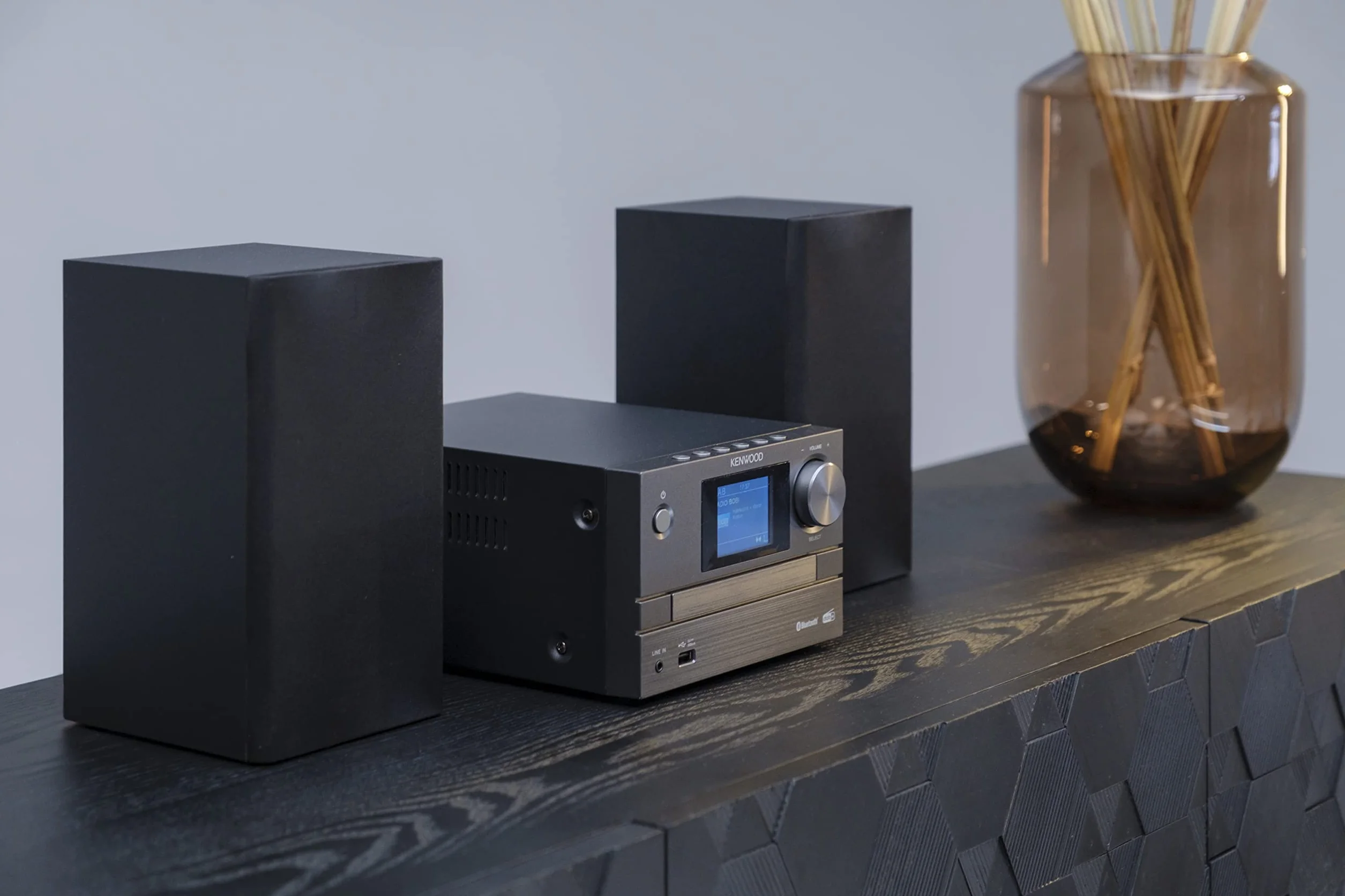Kenwood M-525DAB - Micro system HiFi z CD, USB, DAB+ i Bluetooth strumieniowe przesyłanie strumieniowe audio, kolorowy wyświetlacz TFT 6,1 cm, pilot zdalnego sterowania