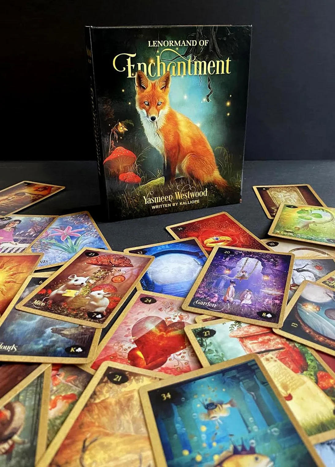 Lenormand of Enchantment: (Oracle Kit Box Set with 36 Cards and Guide Book)