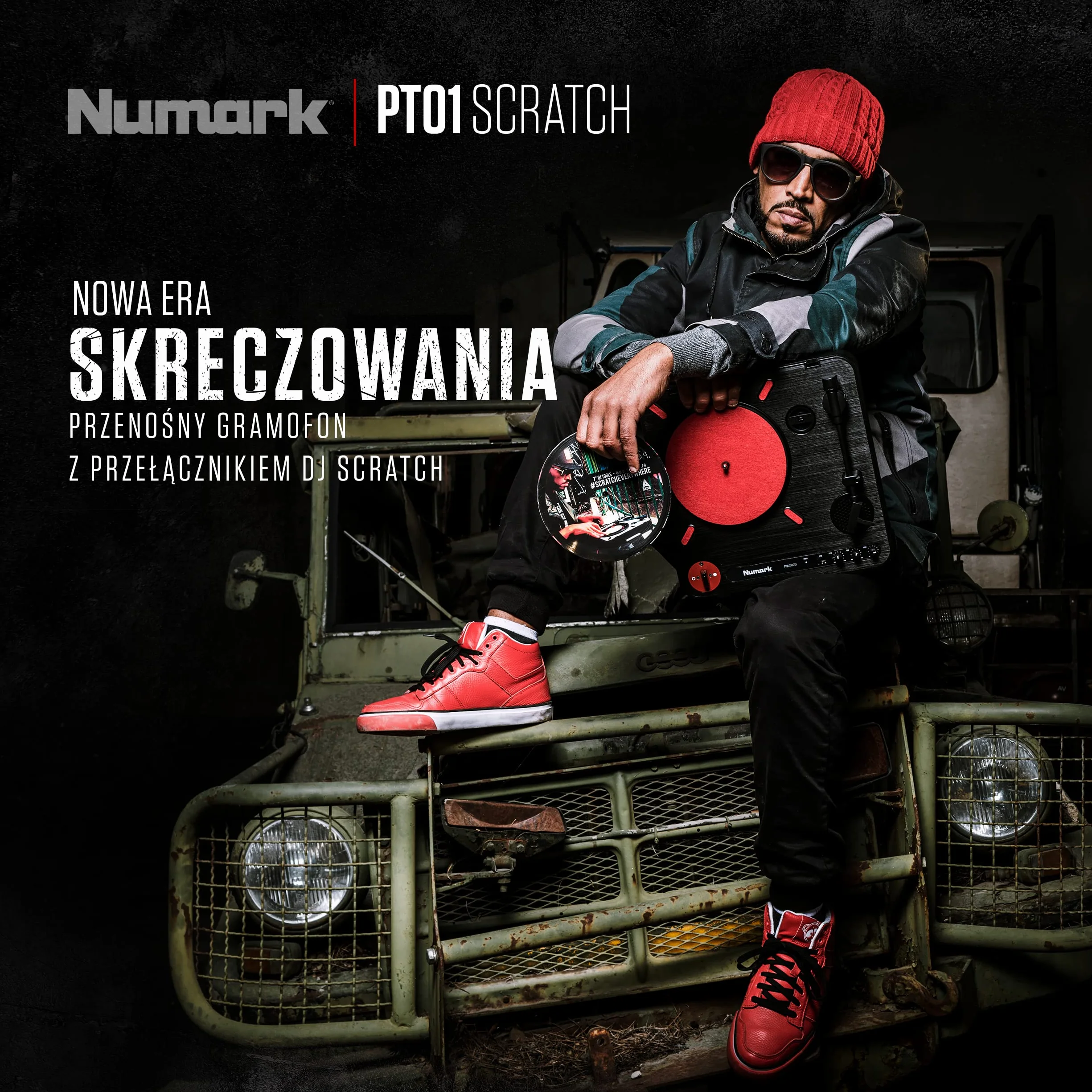 Numark PT01 Przenośny gramofon z przełącznikiem scratch i futerałem transportowym