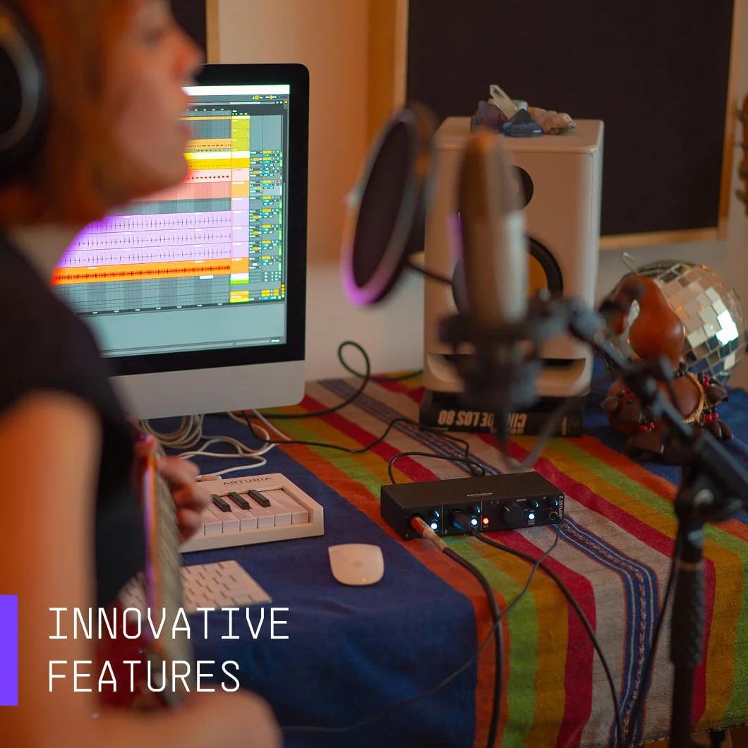 Arturia - MiniFuse 2 - Kompaktowy interfejs audio USB Studio jakości do produkcji, podcastingu, gitary, dostarczany z zestawem kreatywnego oprogramowania - czarny