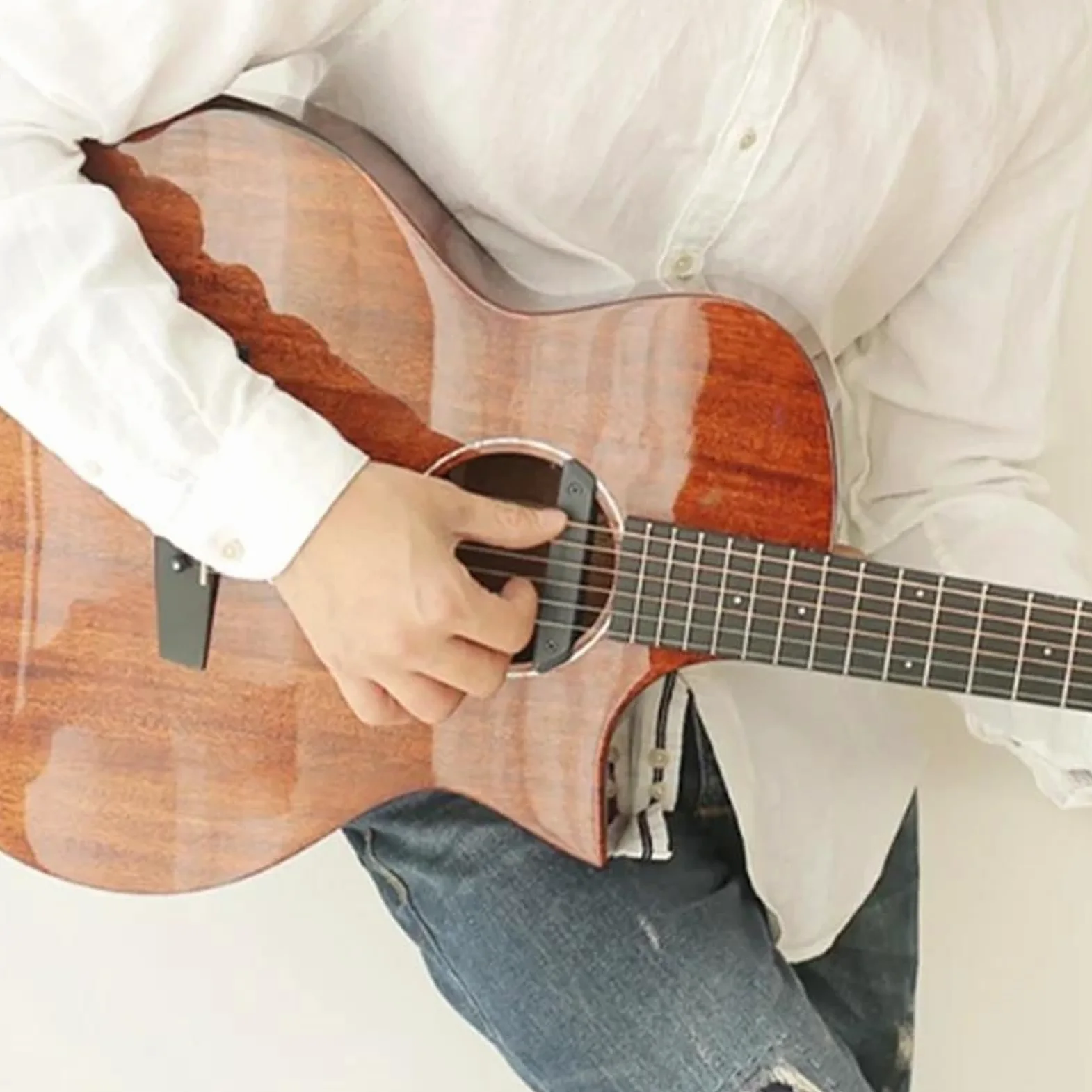 Przetwornik Gitary Akustycznej Profesjonalistów Profesjonalny przedwzmacniacz do gitary akustycznej z otworem rezonansowym i przetwornikiem